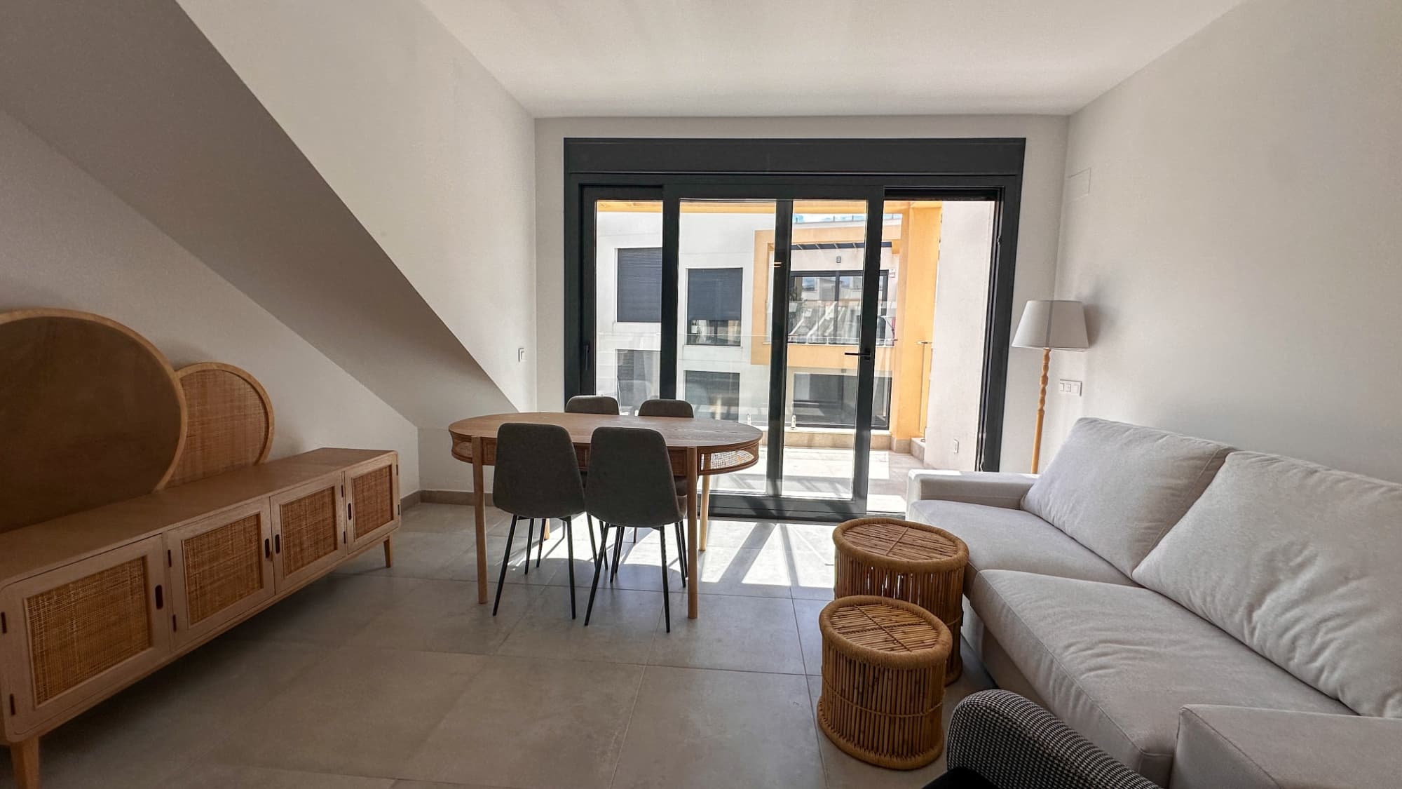 Tussenverdieping Appartement met 2 slaapkamers in Orihuela Costa - 7