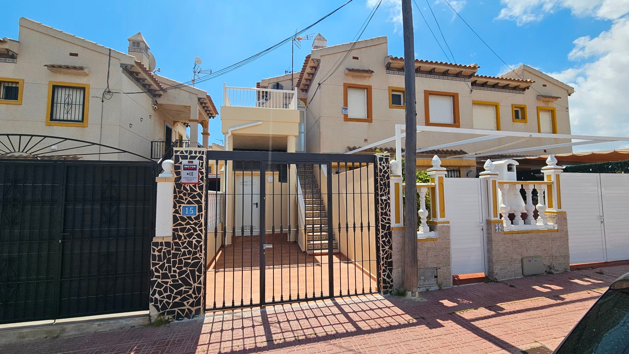 Bungalow de 2 dormitorios en Orihuela Costa - 1
