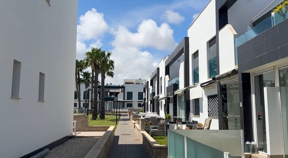 Tussenverdieping Appartement met 2 slaapkamers in La Zenia - 29