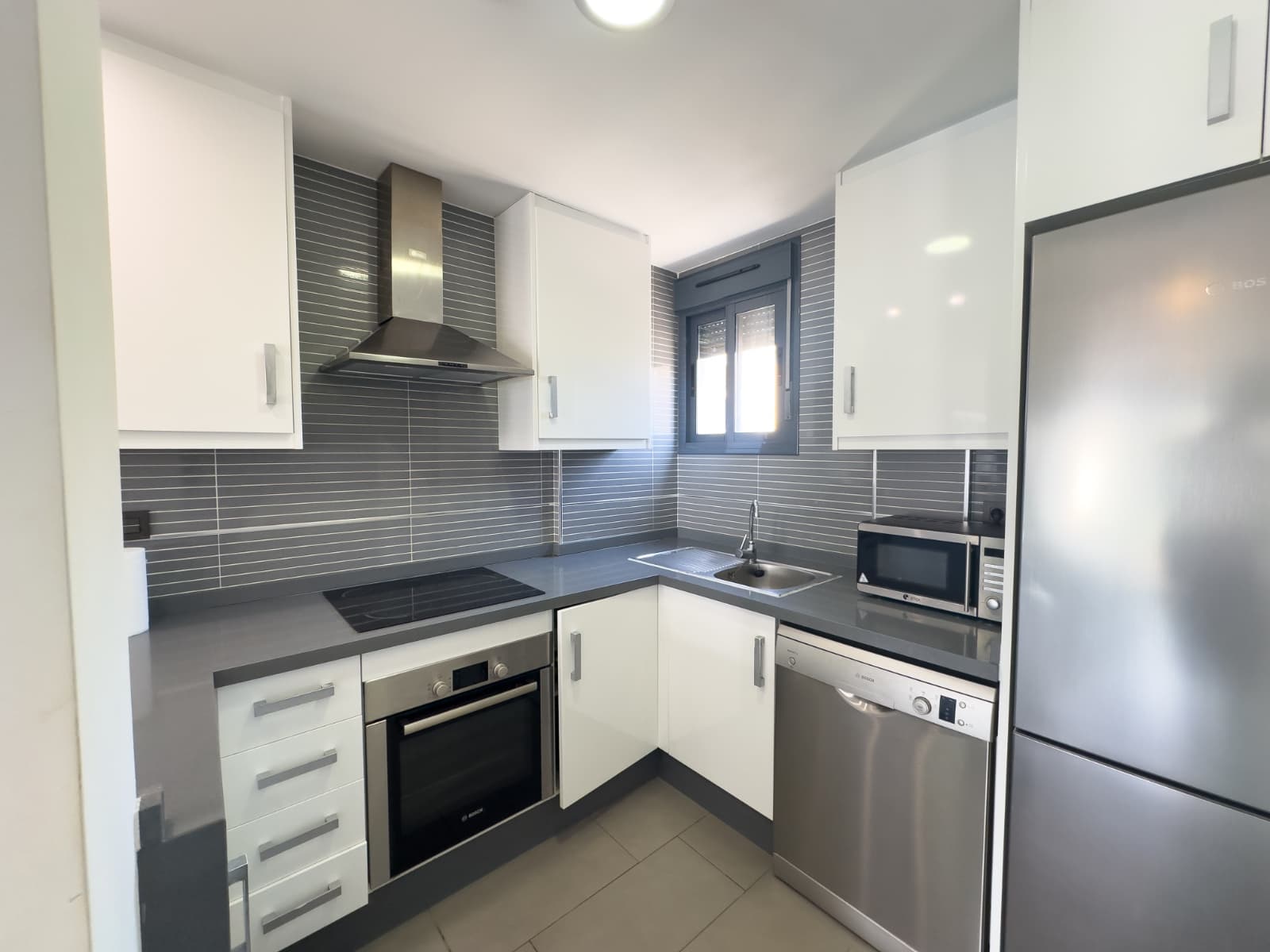 Tussenverdieping Appartement met 2 slaapkamers in La Zenia - 3