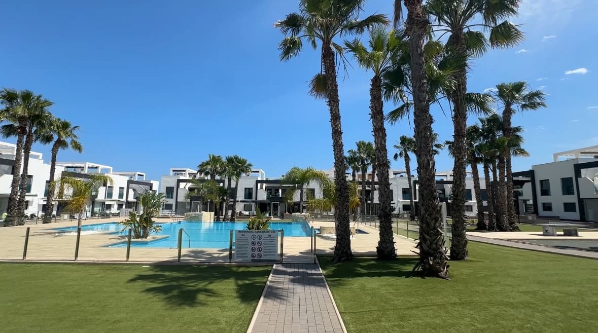 Tussenverdieping Appartement met 2 slaapkamers in La Zenia - 35