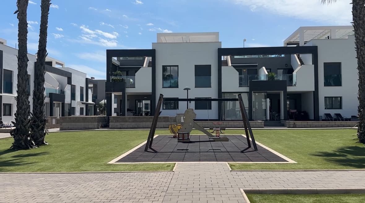Tussenverdieping Appartement met 2 slaapkamers in La Zenia - 30