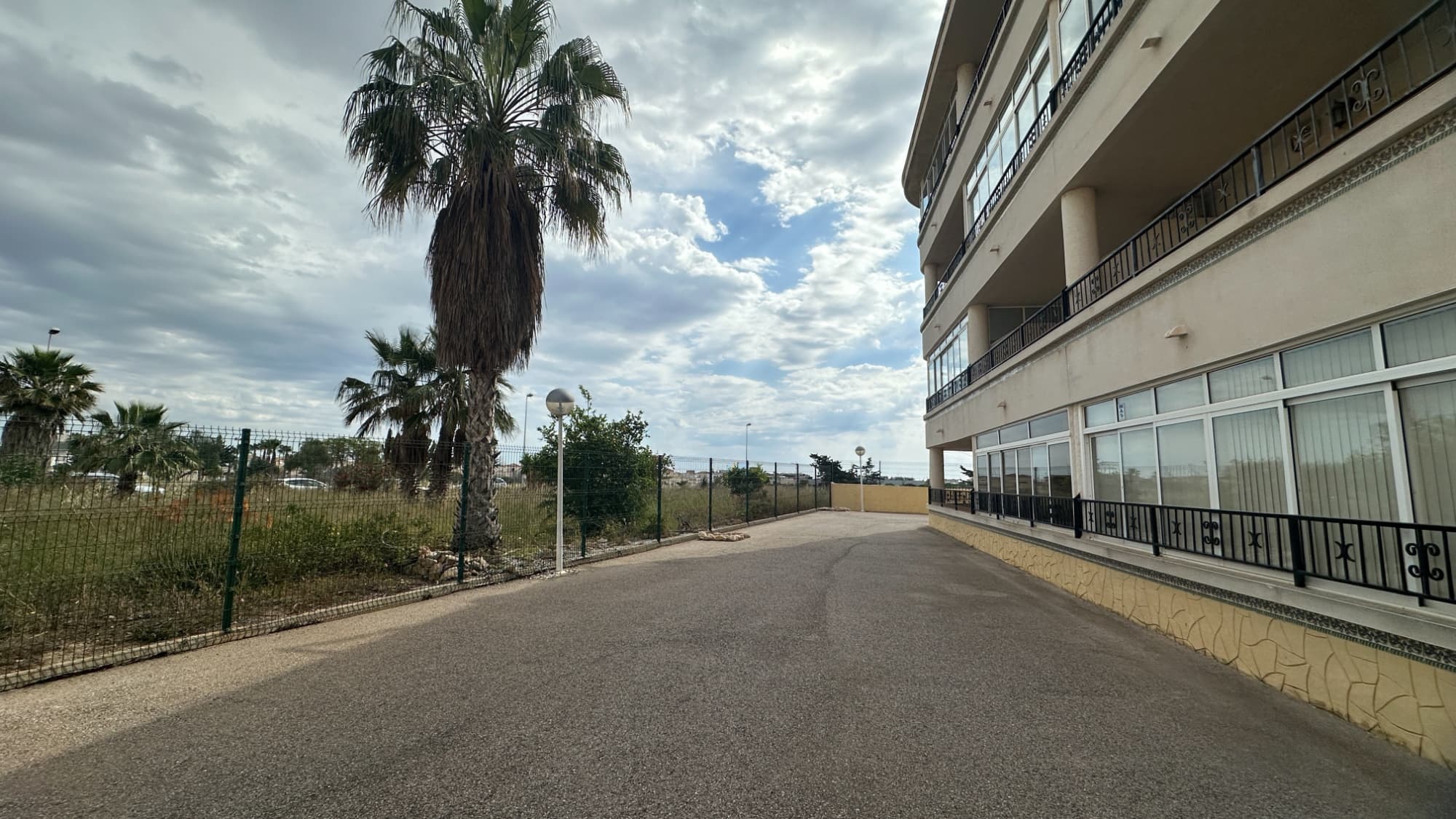 Tussenverdieping Appartement met 2 slaapkamers in Orihuela Costa - 32