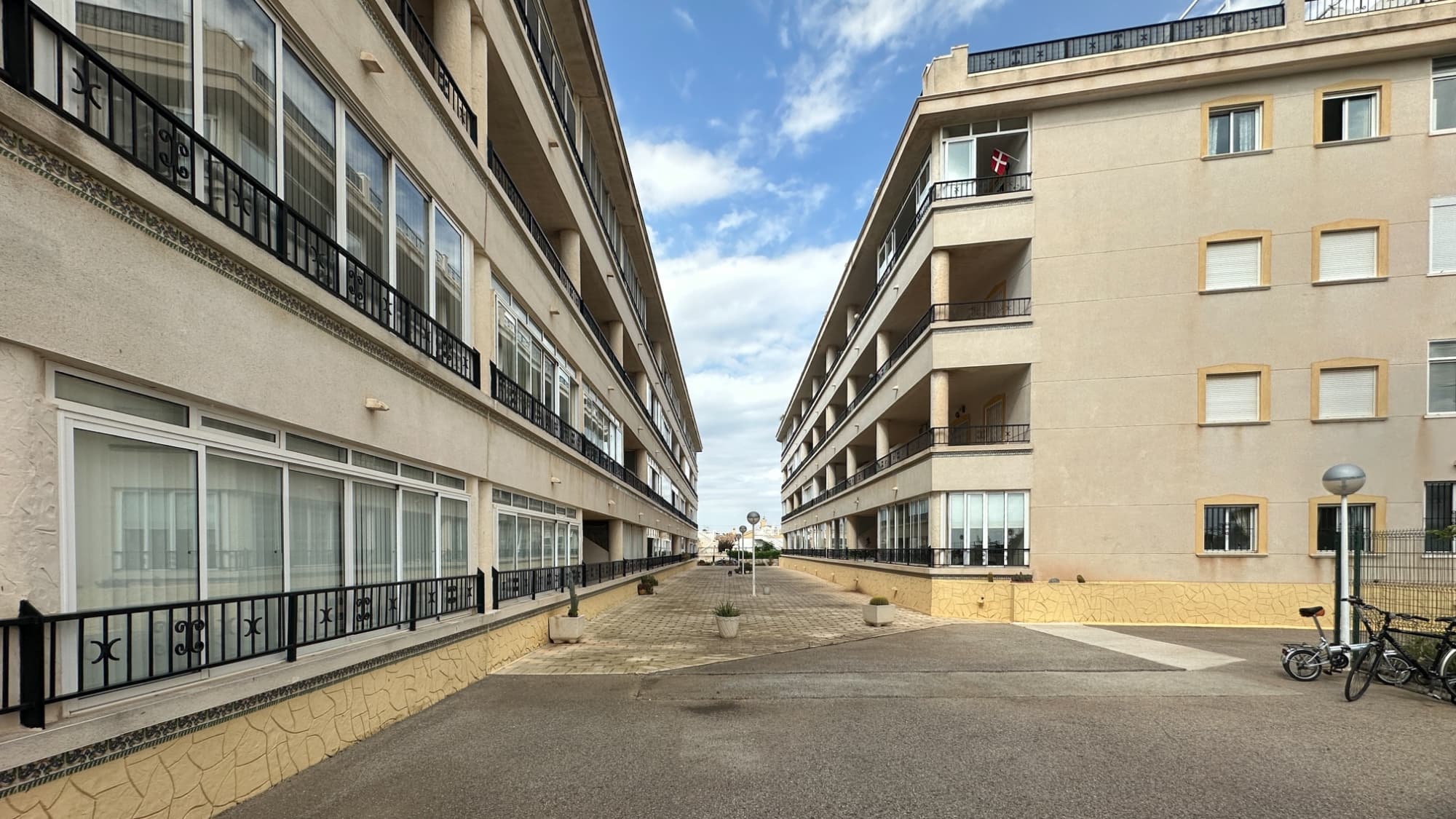 Tussenverdieping Appartement met 2 slaapkamers in Orihuela Costa - 34