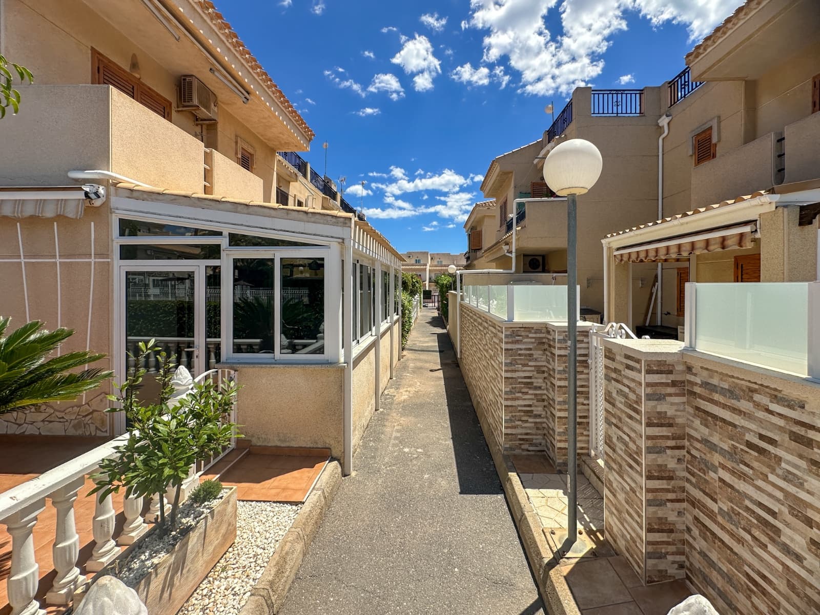Bungalow de 2 dormitorios en Orihuela Costa - 33