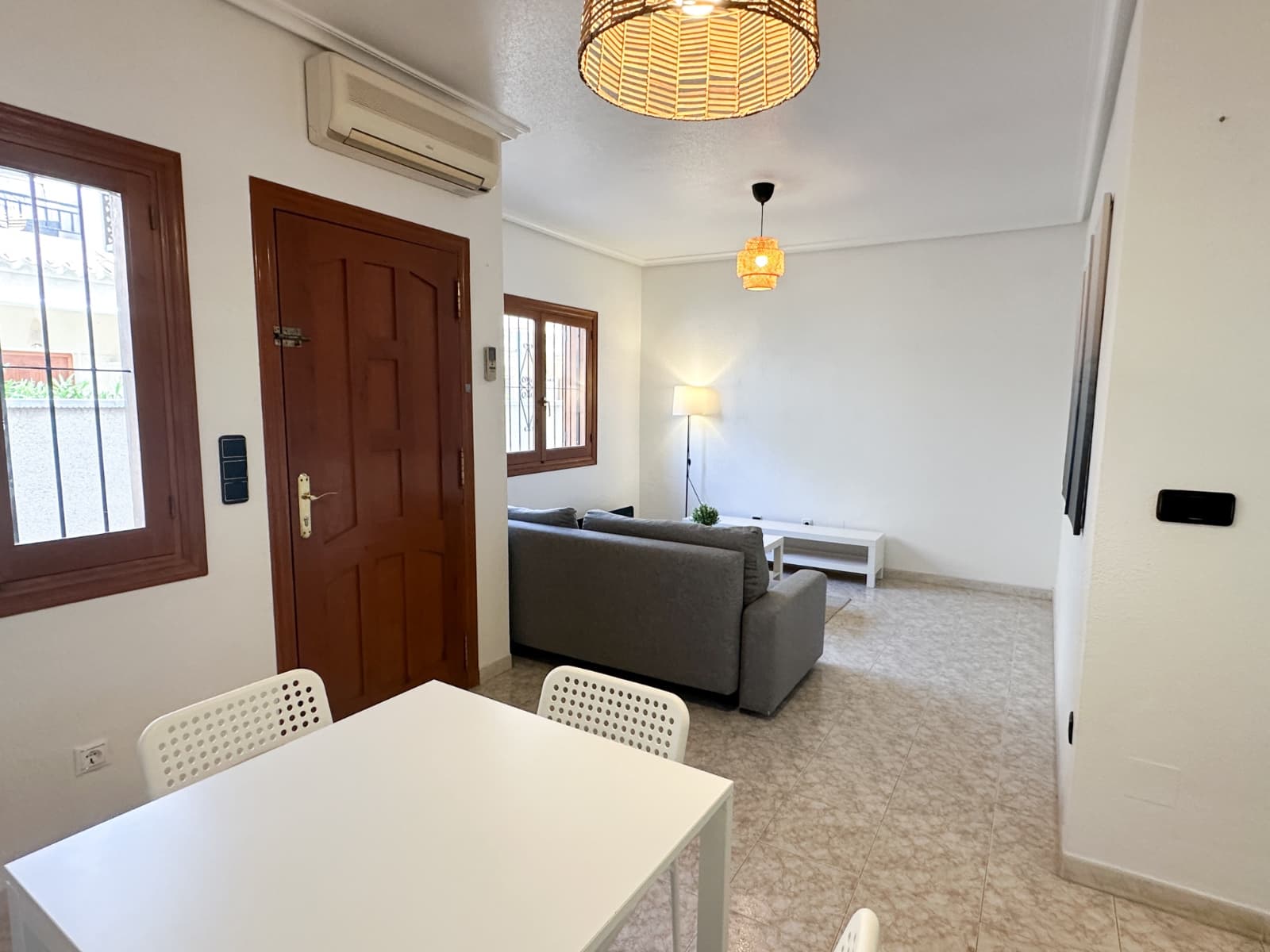 Bungalow de 2 dormitorios en Orihuela Costa - 2