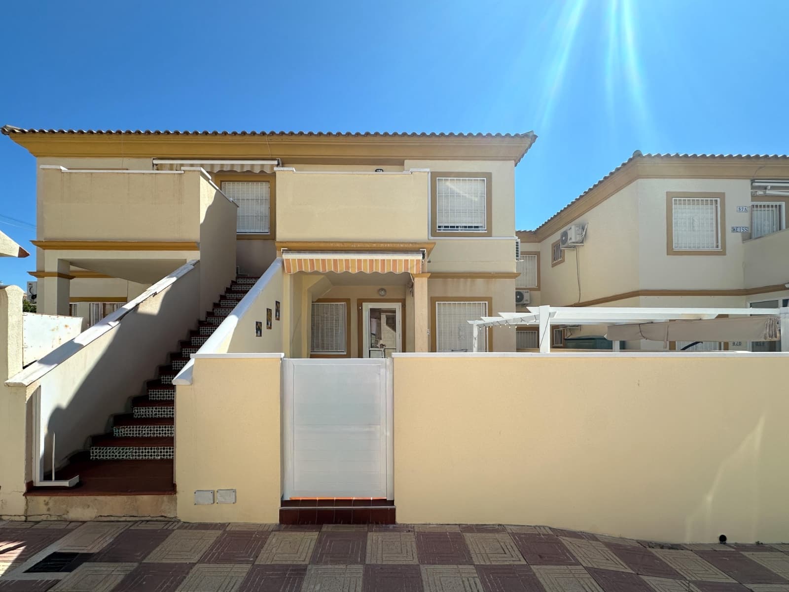 Bungalow de 2 dormitorios en Orihuela Costa - 2