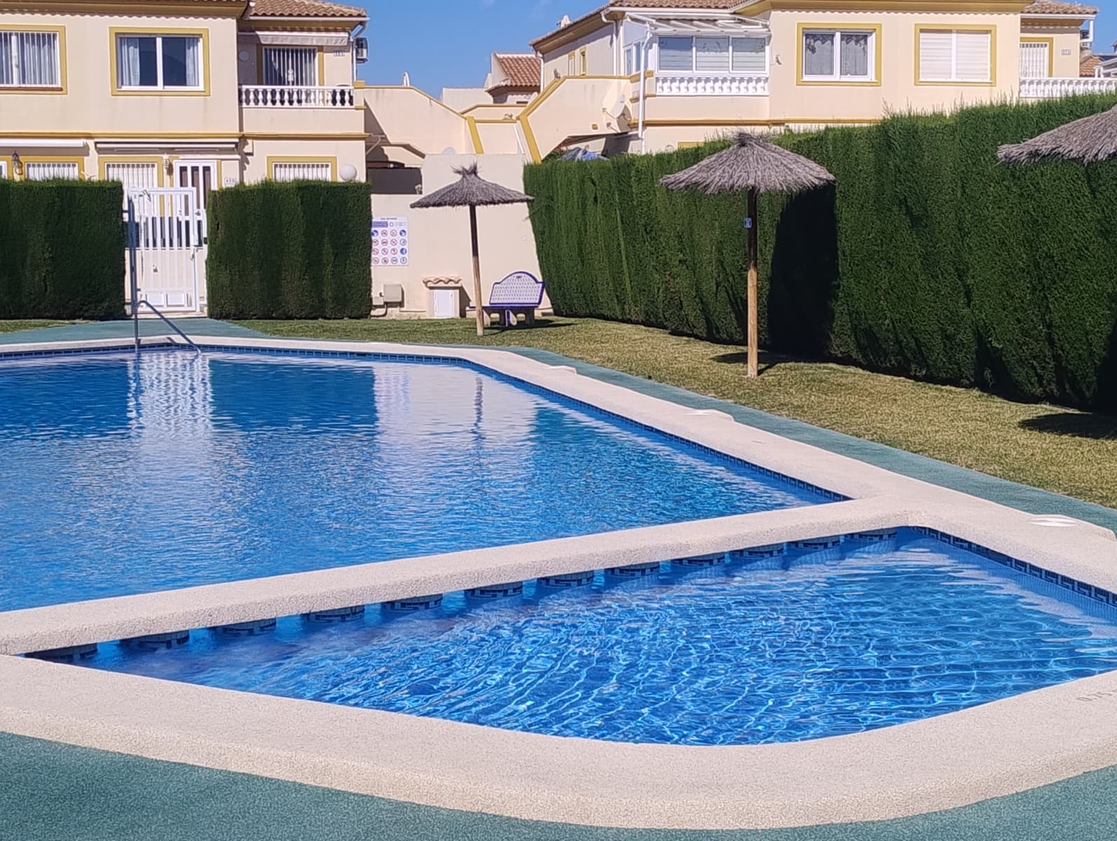 Bungalow de 2 dormitorios en Orihuela Costa - 16