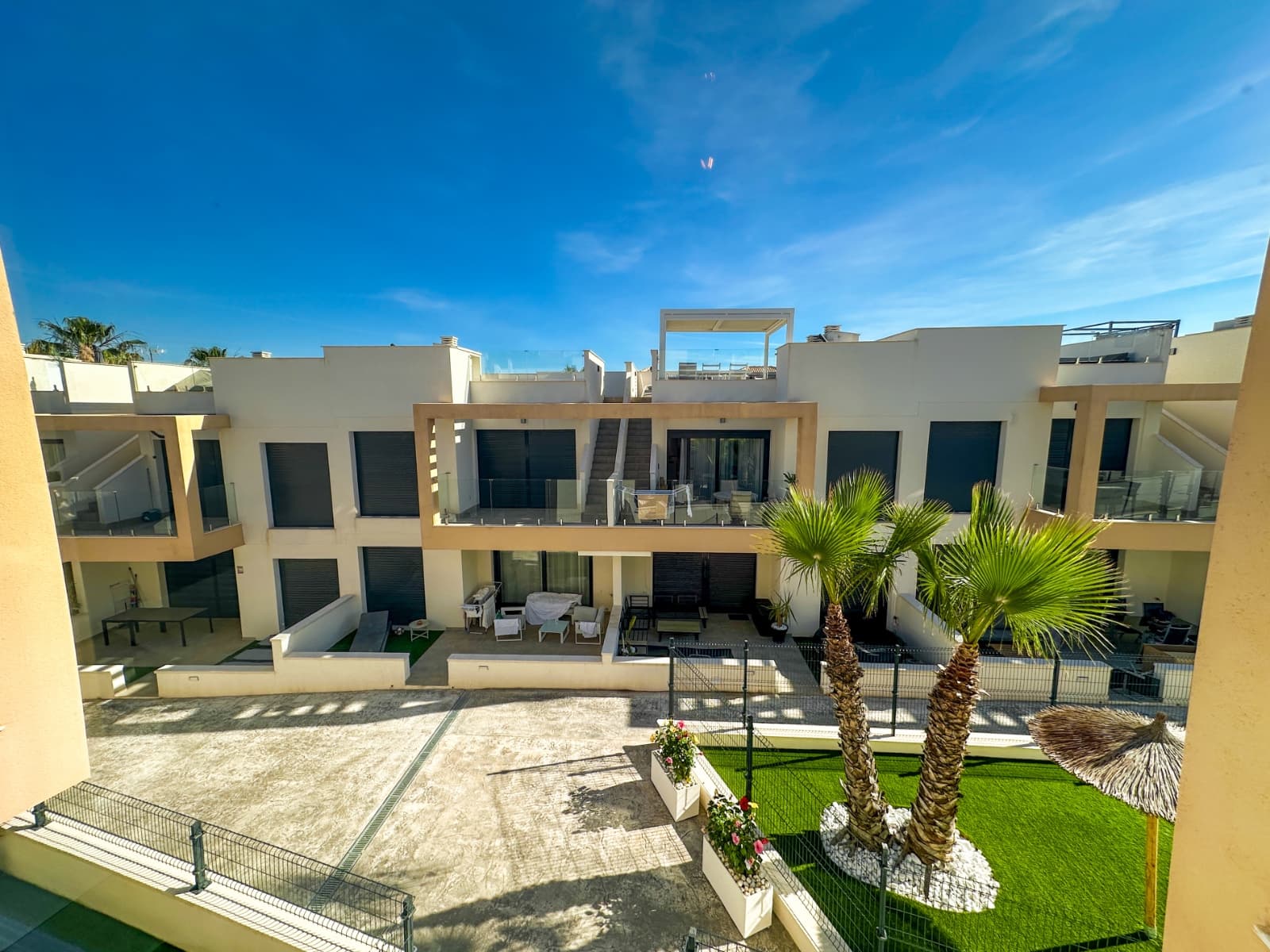 2 bed Middle Floor Apartment in Orihuela Costa - 39