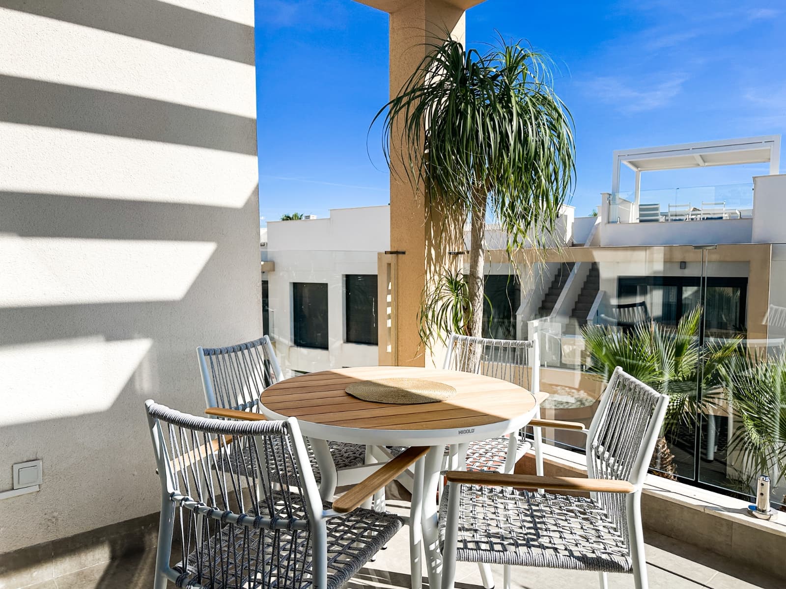 2 bed Middle Floor Apartment in Orihuela Costa - 26
