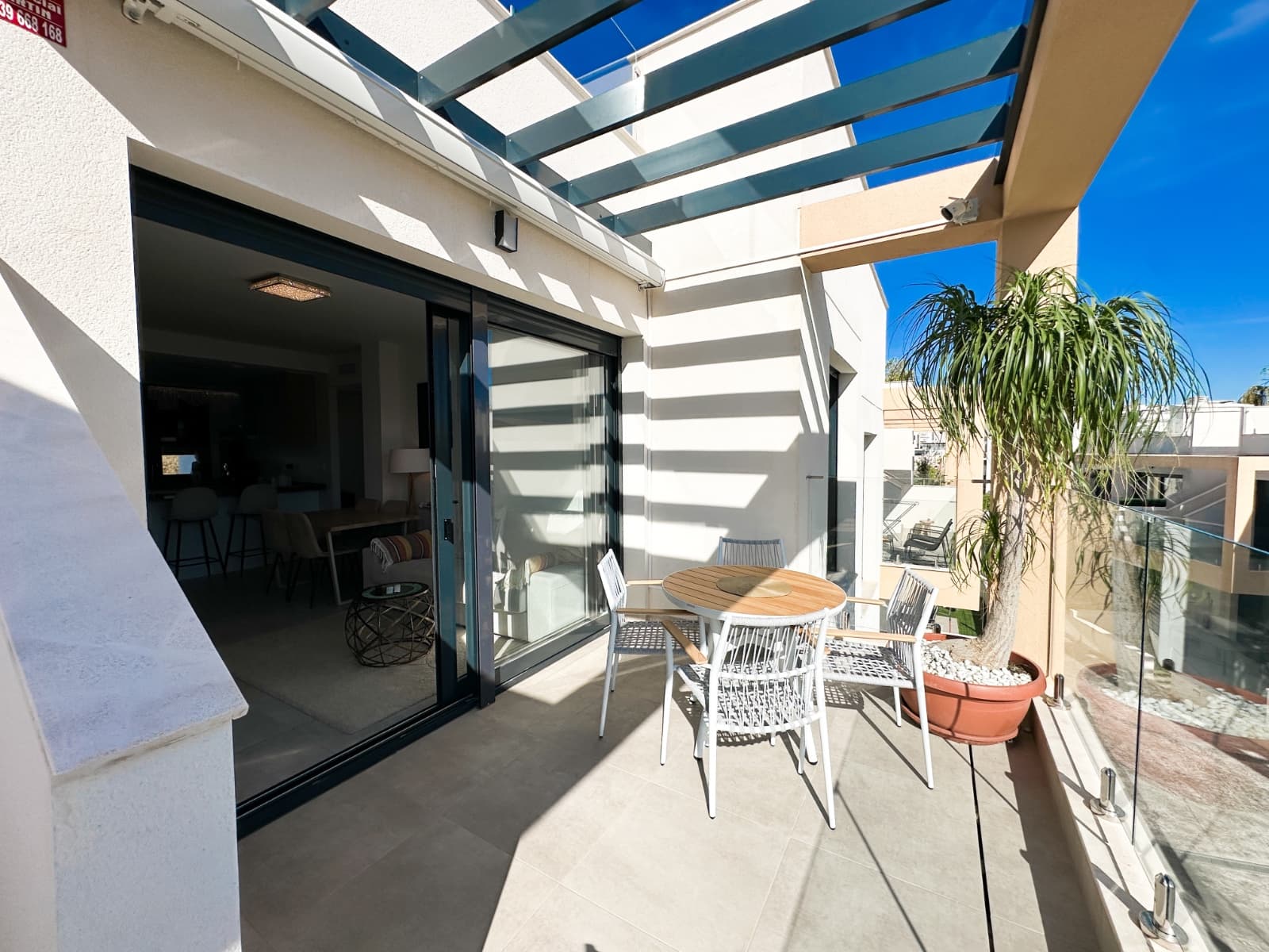 2 bed Middle Floor Apartment in Orihuela Costa - 30