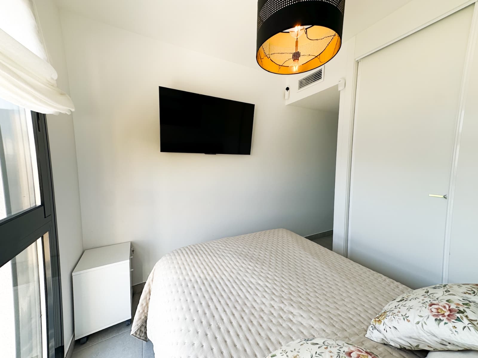 2 bed Middle Floor Apartment in Orihuela Costa - 23
