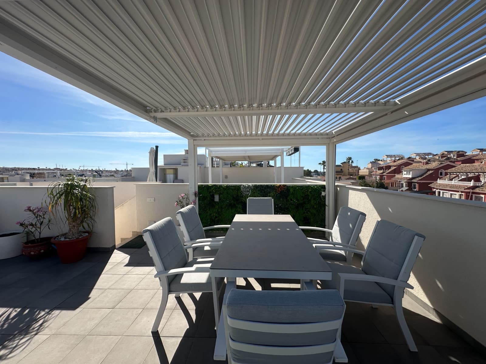 2 bed Middle Floor Apartment in Orihuela Costa - 36