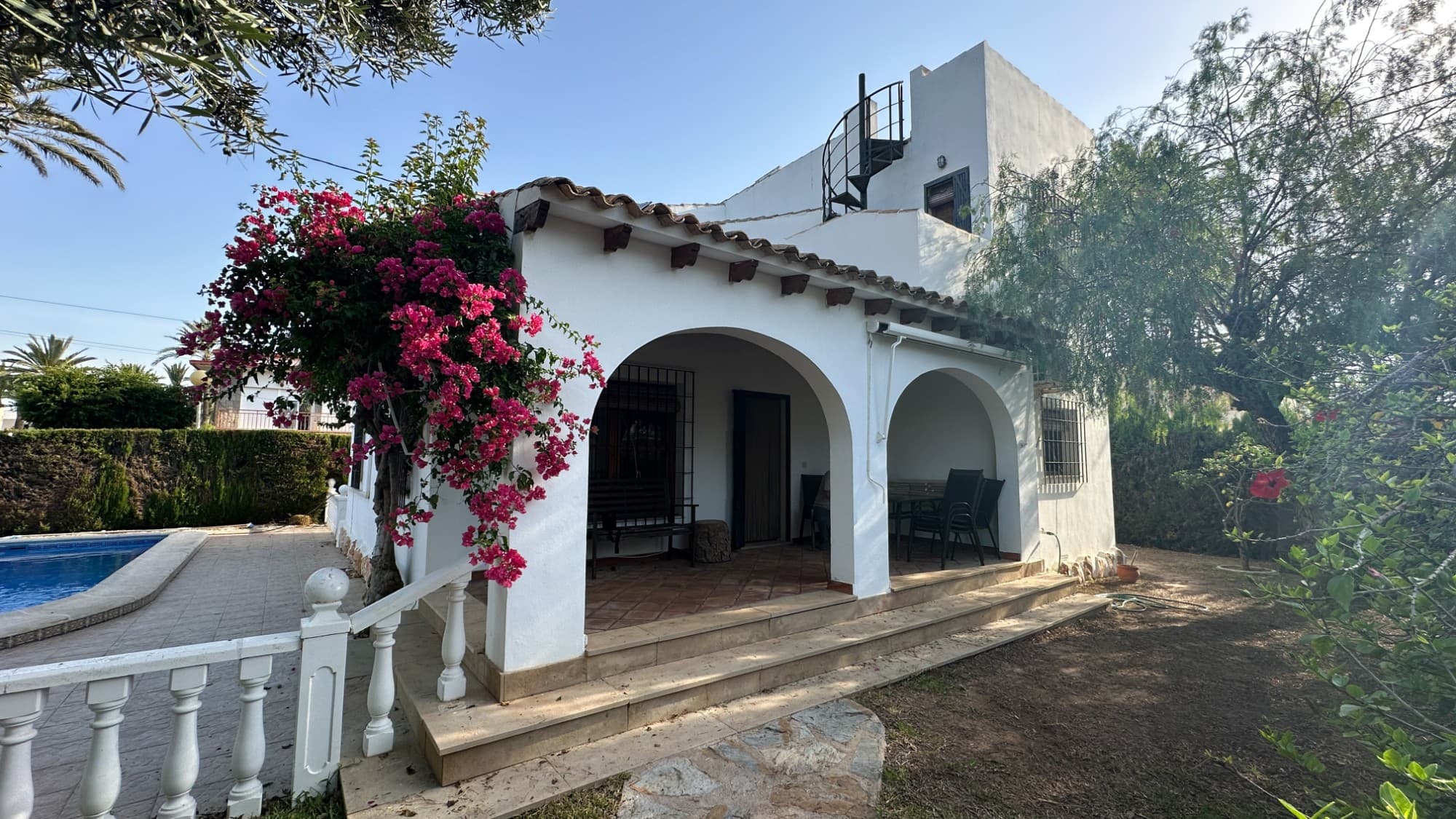 Villa - Chalet de 4 dormitorios en Cabo Roig - 38