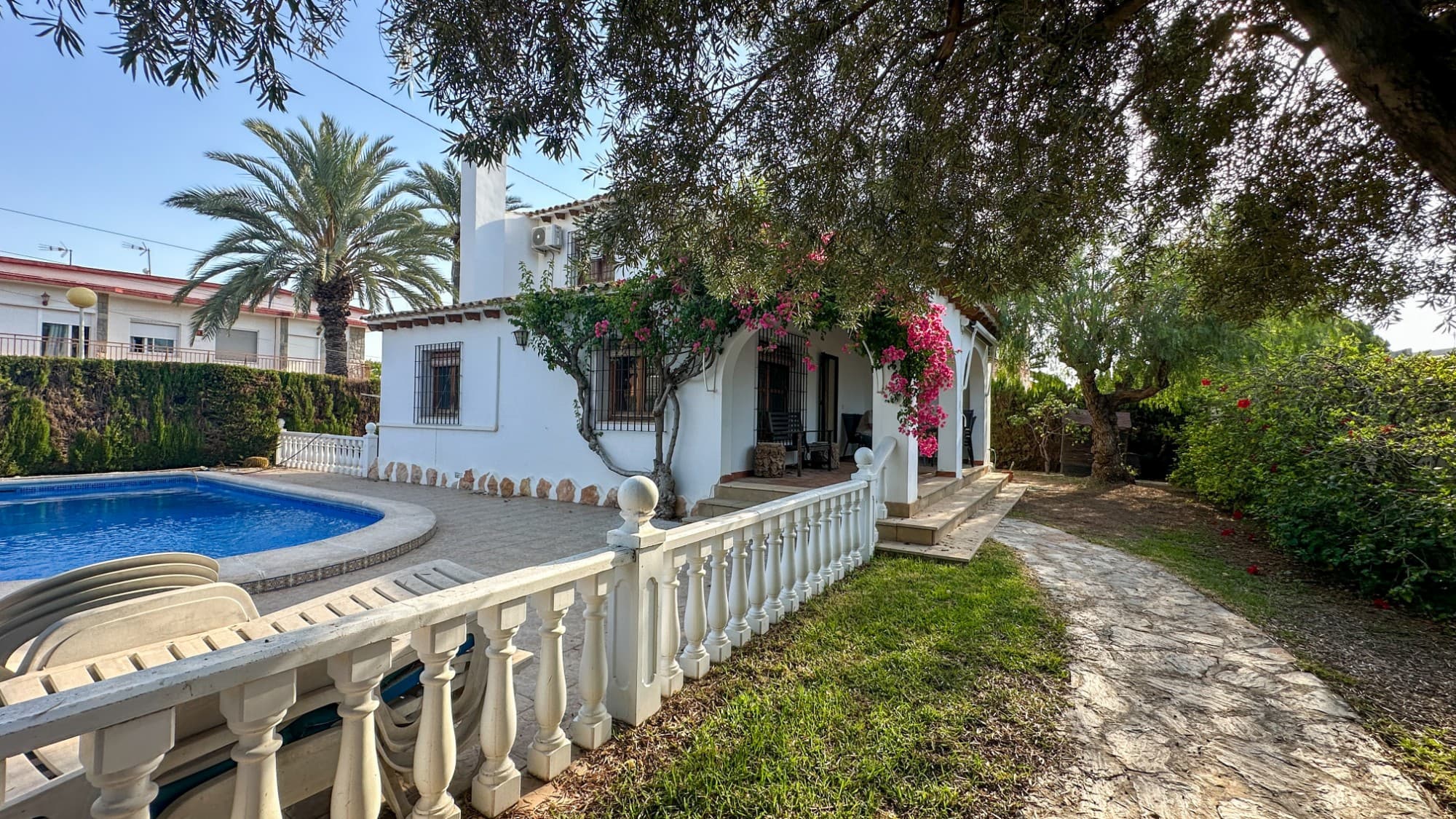 Villa - Chalet de 4 dormitorios en Cabo Roig - 44