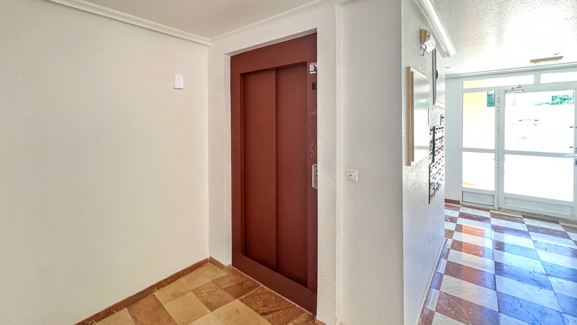 2 bed Middle Floor Apartment in Guardamar del Segura - 33