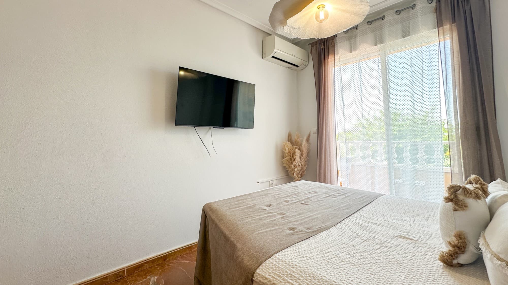 2 bed Middle Floor Apartment in Guardamar del Segura - 17