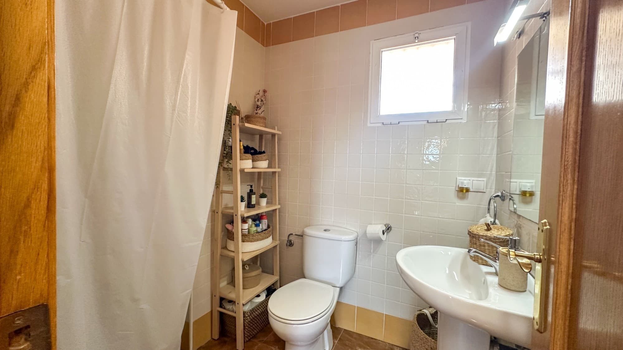 2 bed Middle Floor Apartment in Guardamar del Segura - 23