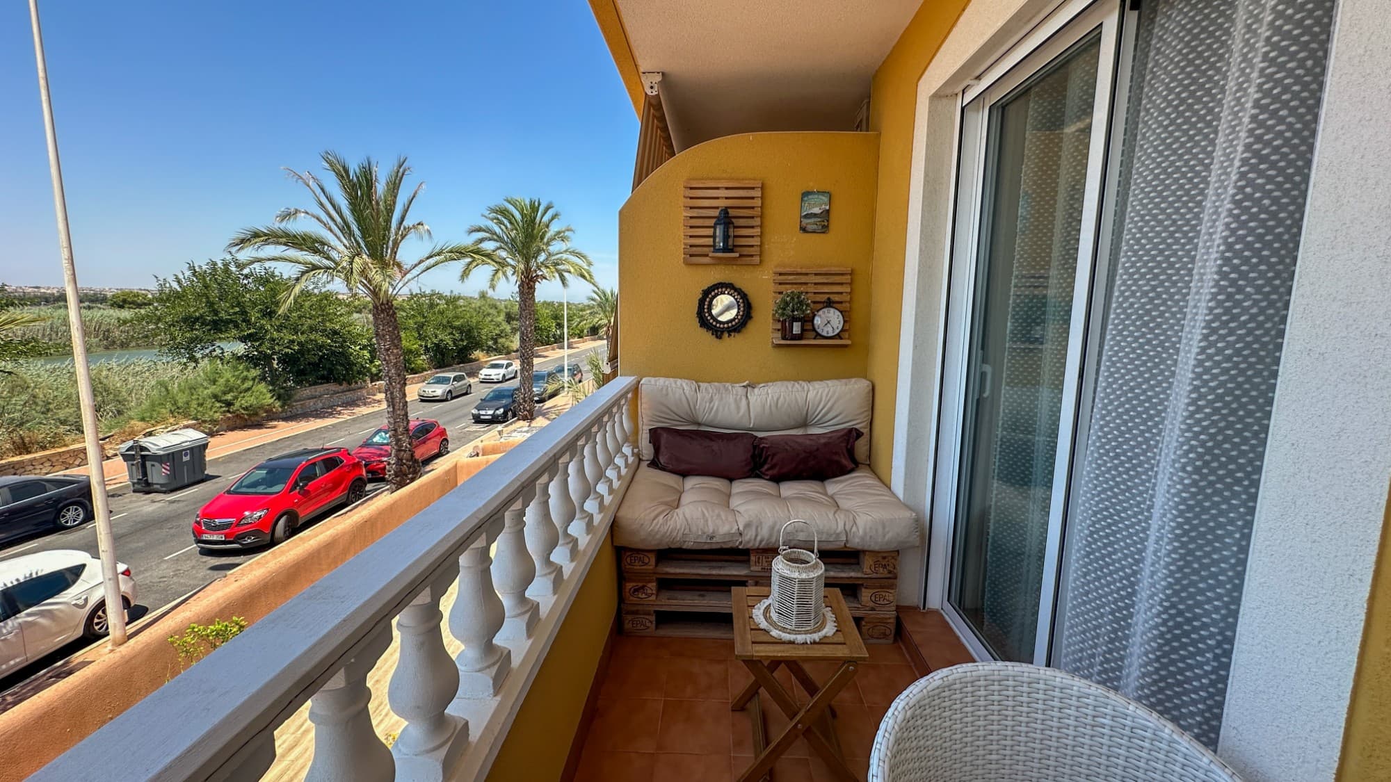 2 bed Middle Floor Apartment in Guardamar del Segura - 26