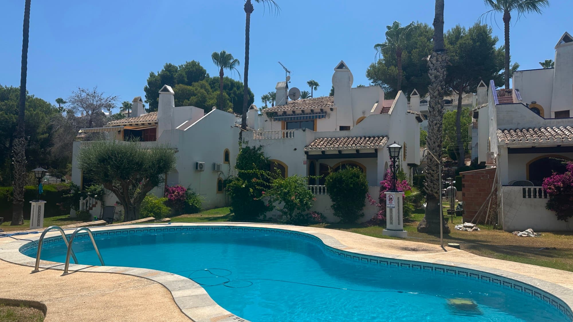 Villa - Chalet de 3 dormitorios en Orihuela Costa - 4