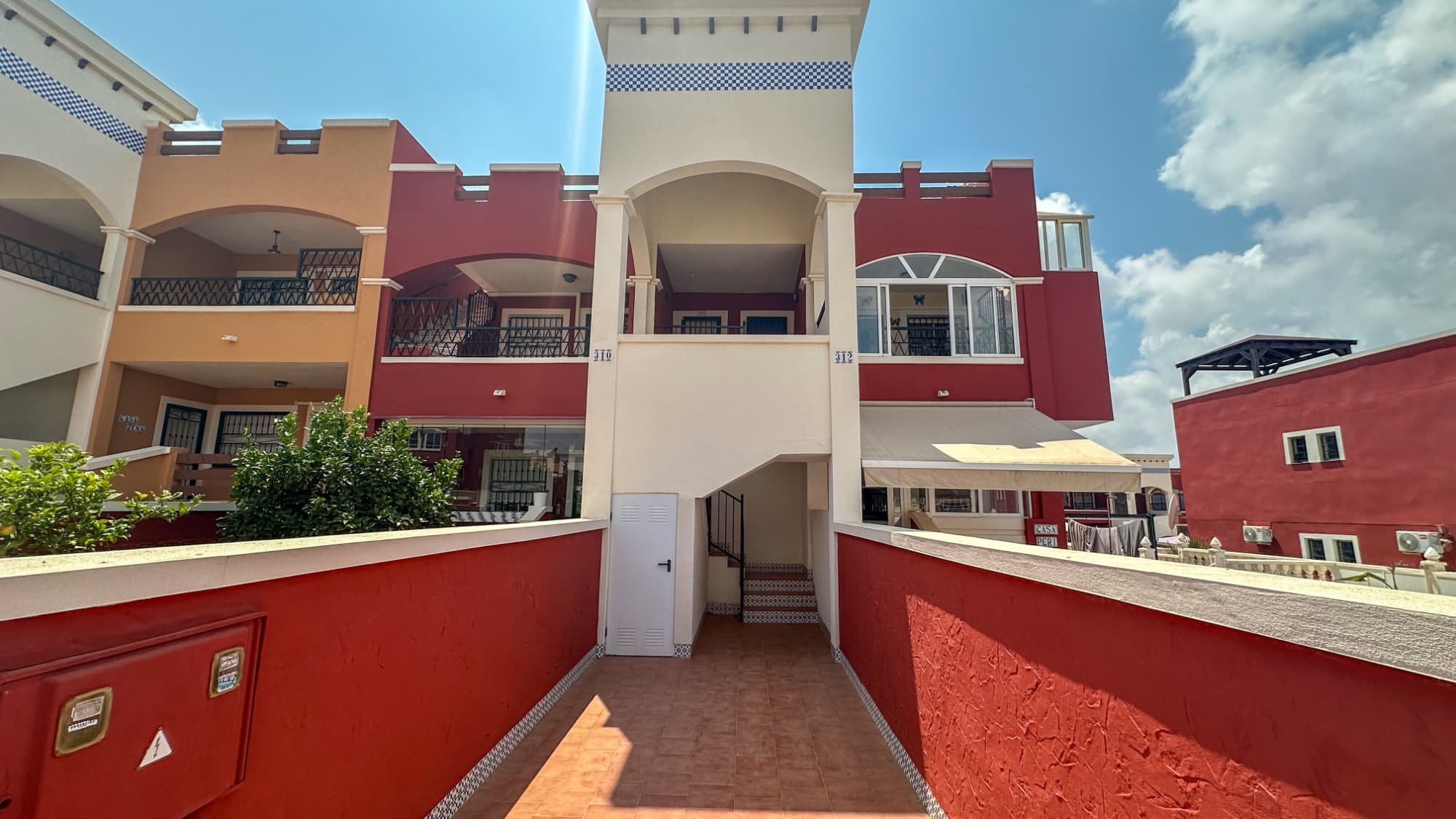 Bungalow de 2 dormitorios en Orihuela Costa - 1