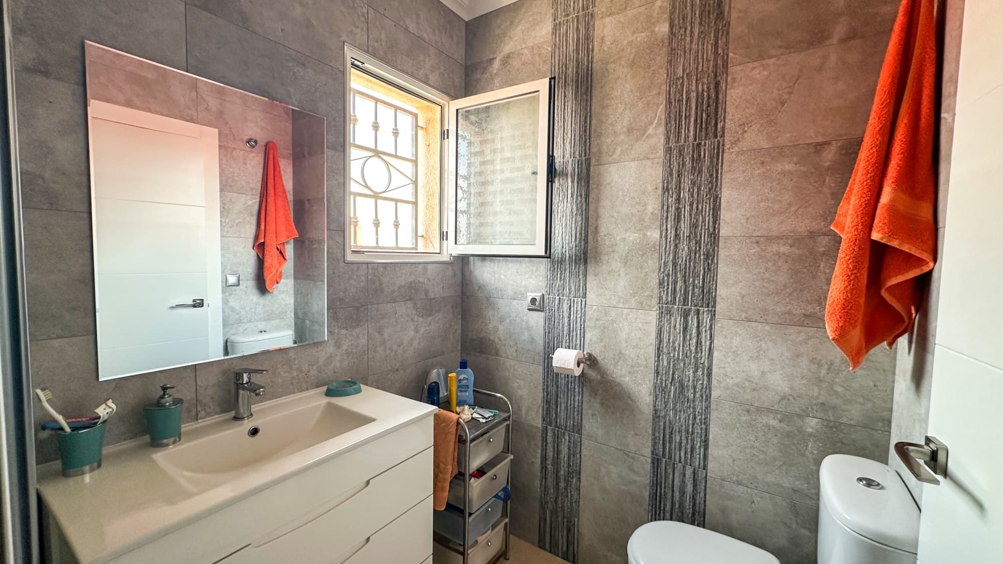 Bungalow de 2 dormitorios en Orihuela Costa - 11