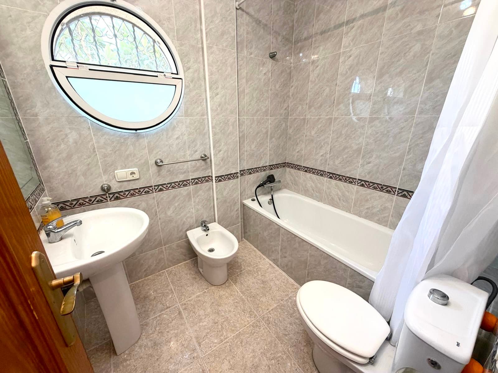 Villa - Chalet de 3 dormitorios en Orihuela Costa - 11