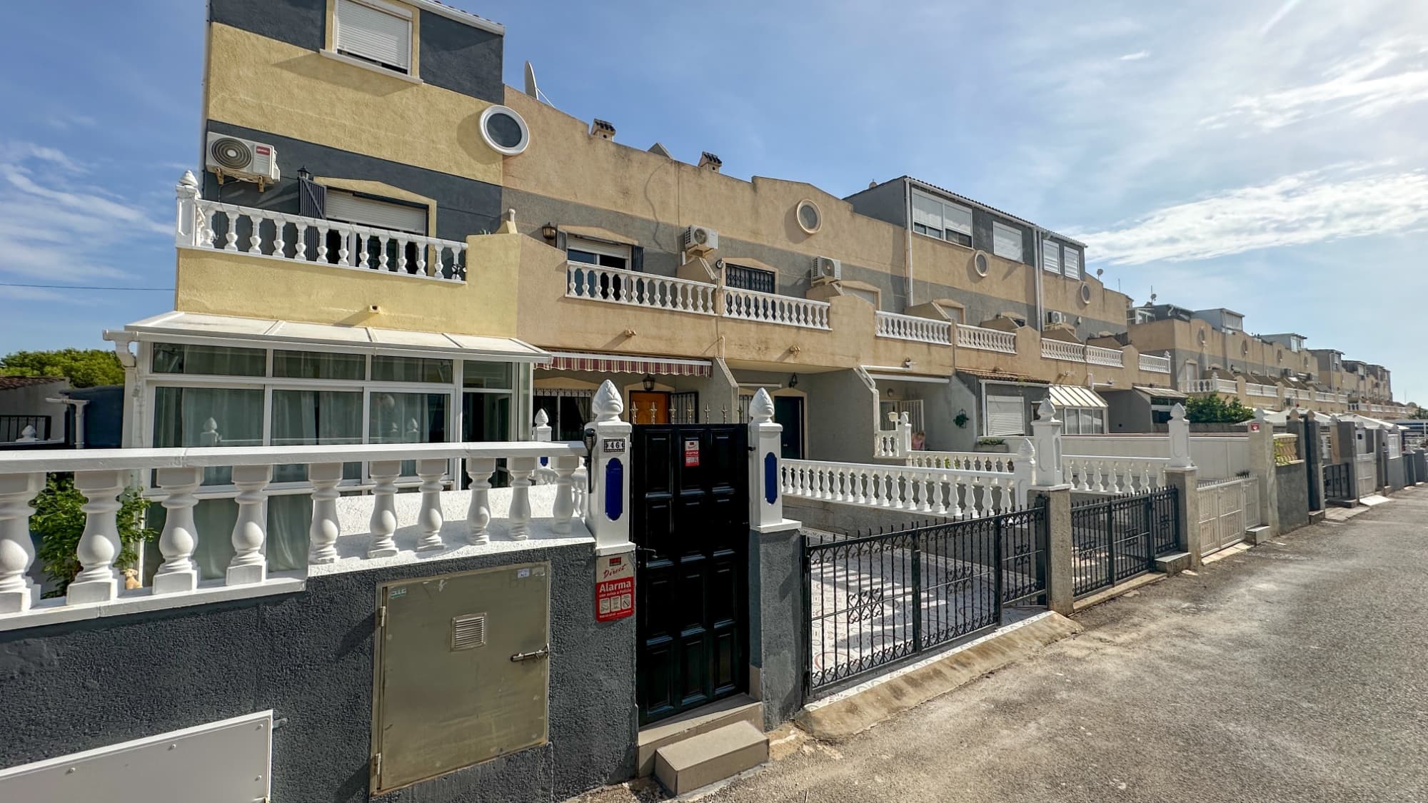 Geschakelde Woning met 2 slaapkamers in Orihuela Costa - 35