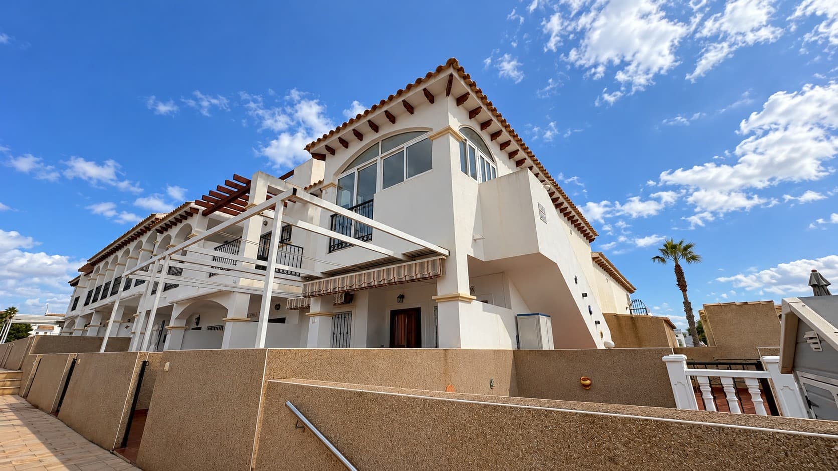 Bungalow de 2 dormitorios en Punta Prima - 1