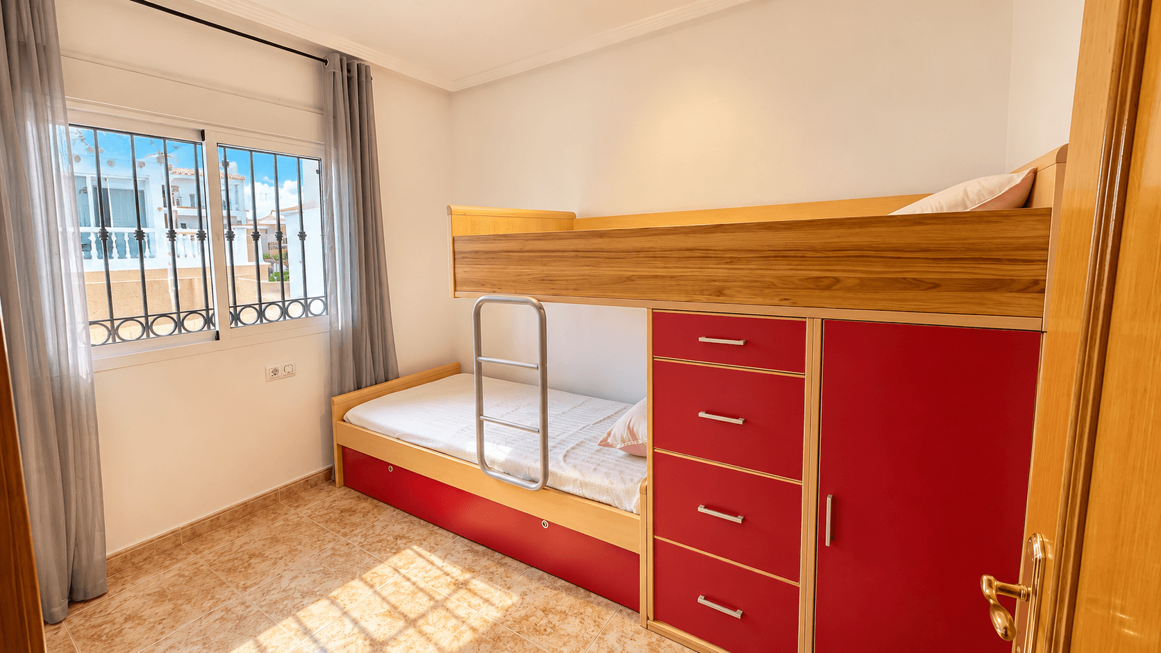 Bungalow de 2 dormitorios en Punta Prima - 8