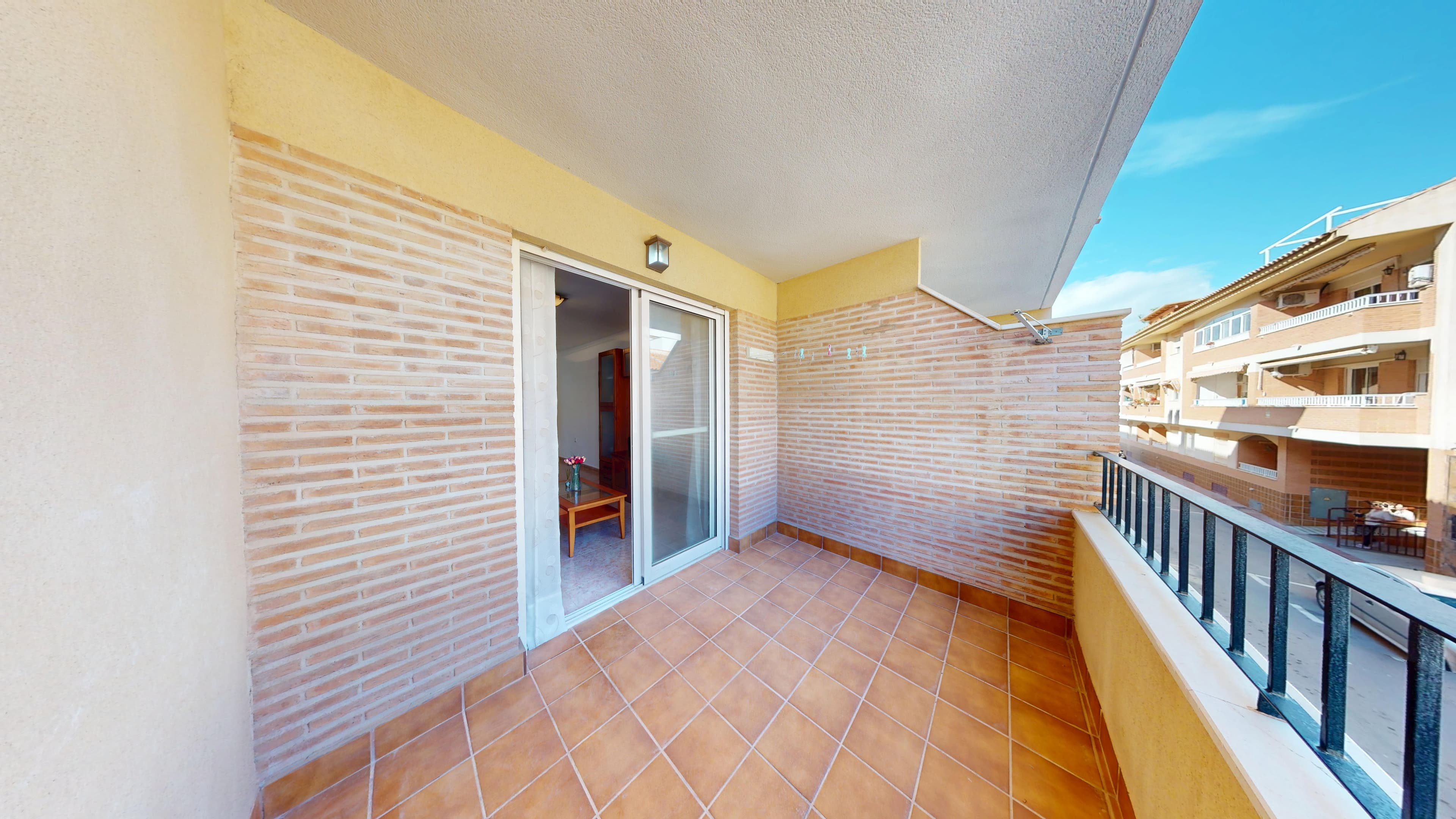 Tussenverdieping Appartement met 2 slaapkamers in Los Alcazares - 2