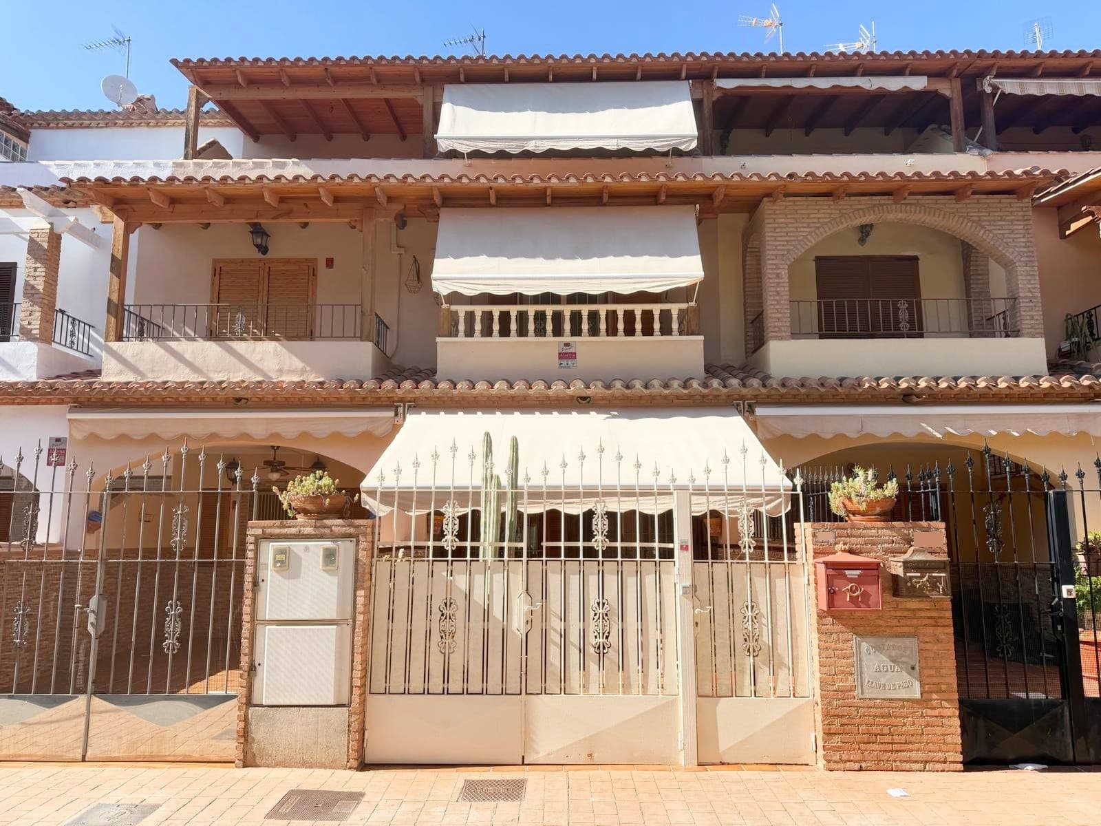 3 bed Townhouse in Los Alcazares - 1