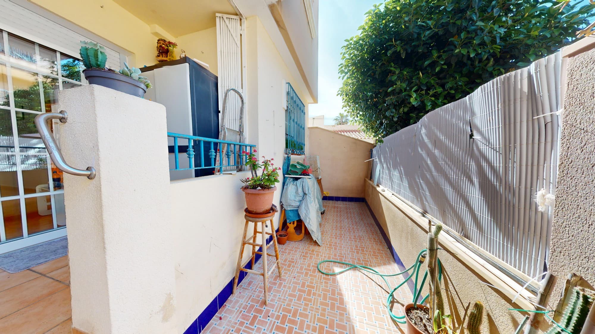 2 bed Middle Floor Apartment in Los Alcazares - 27