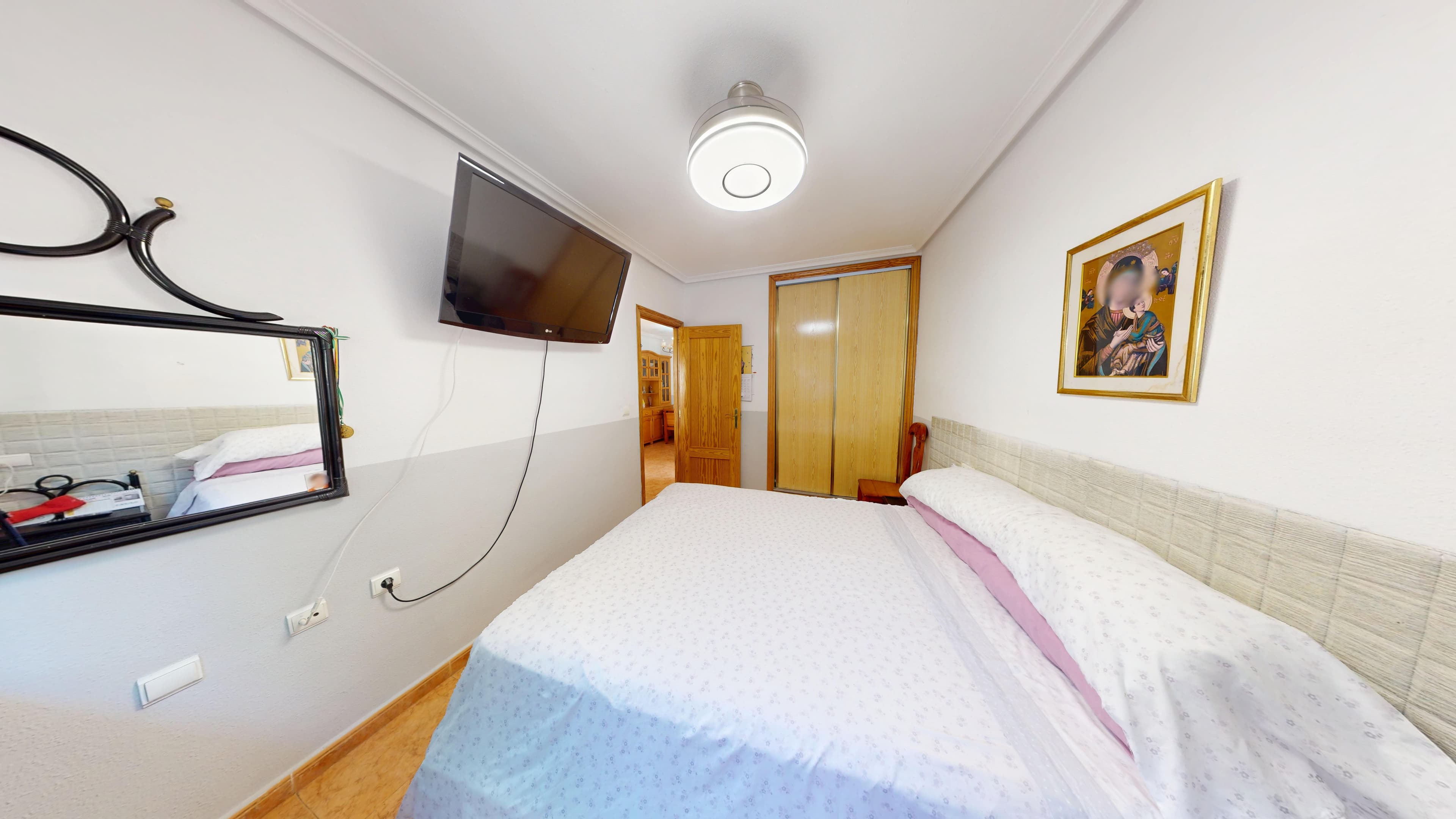 2 bed Middle Floor Apartment in Los Alcazares - 25