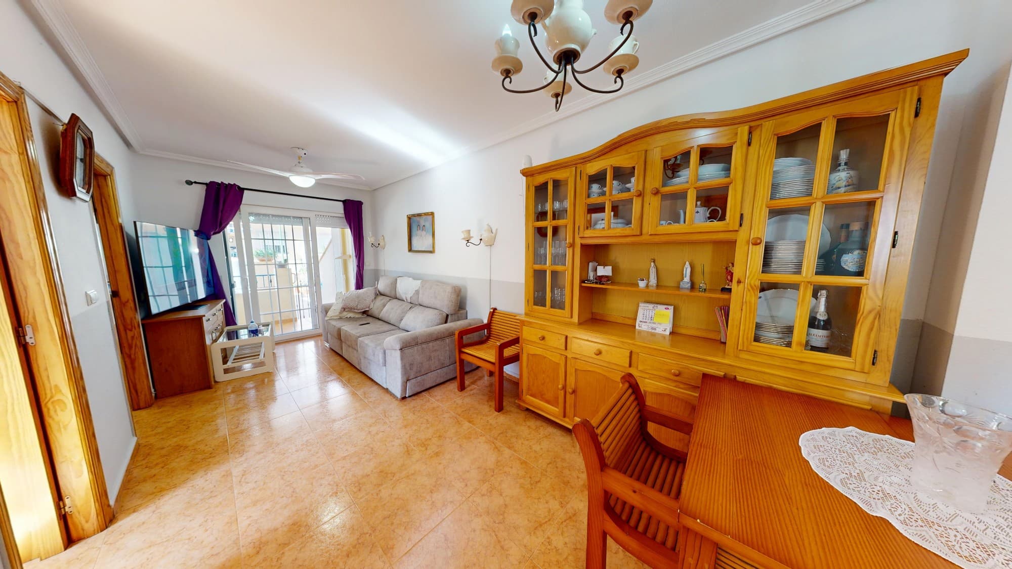 2 bed Middle Floor Apartment in Los Alcazares - 2