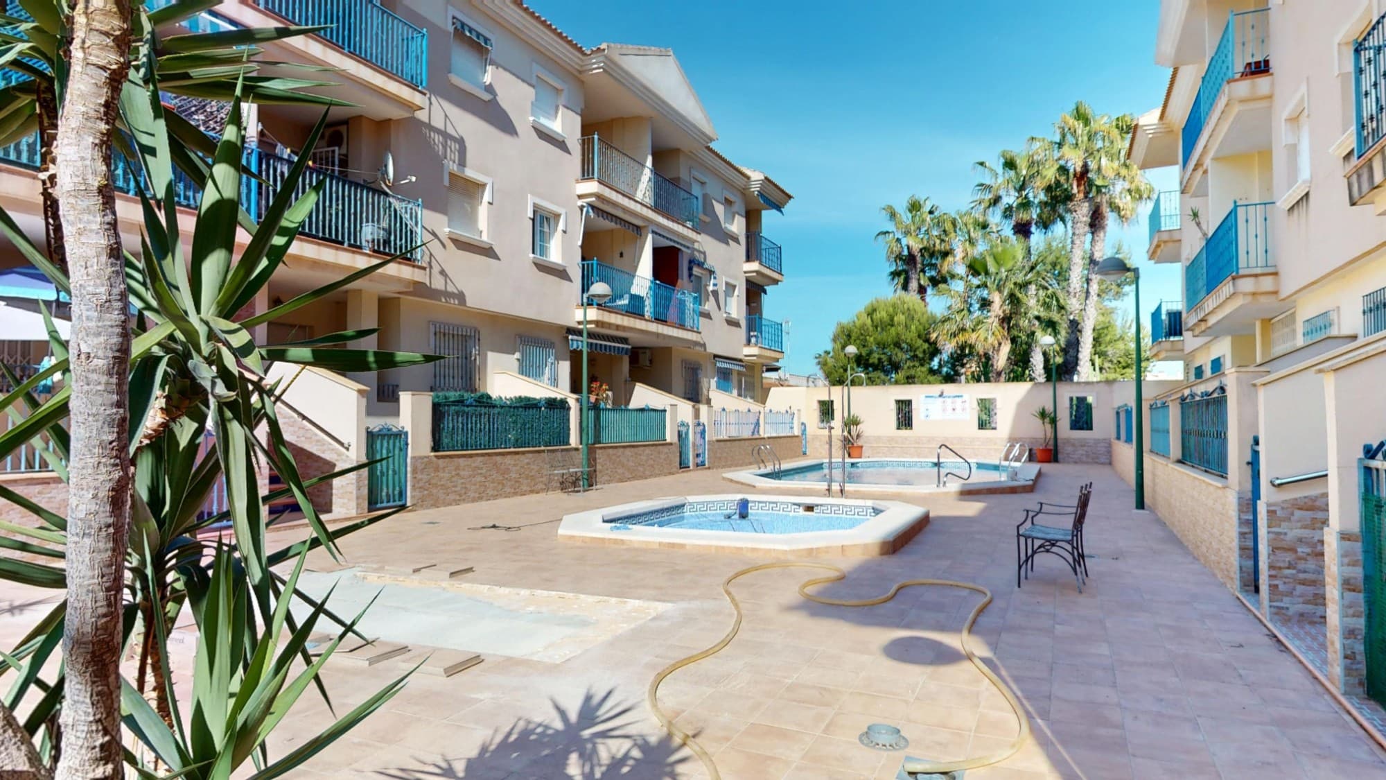 2 bed Middle Floor Apartment in Los Alcazares - 3