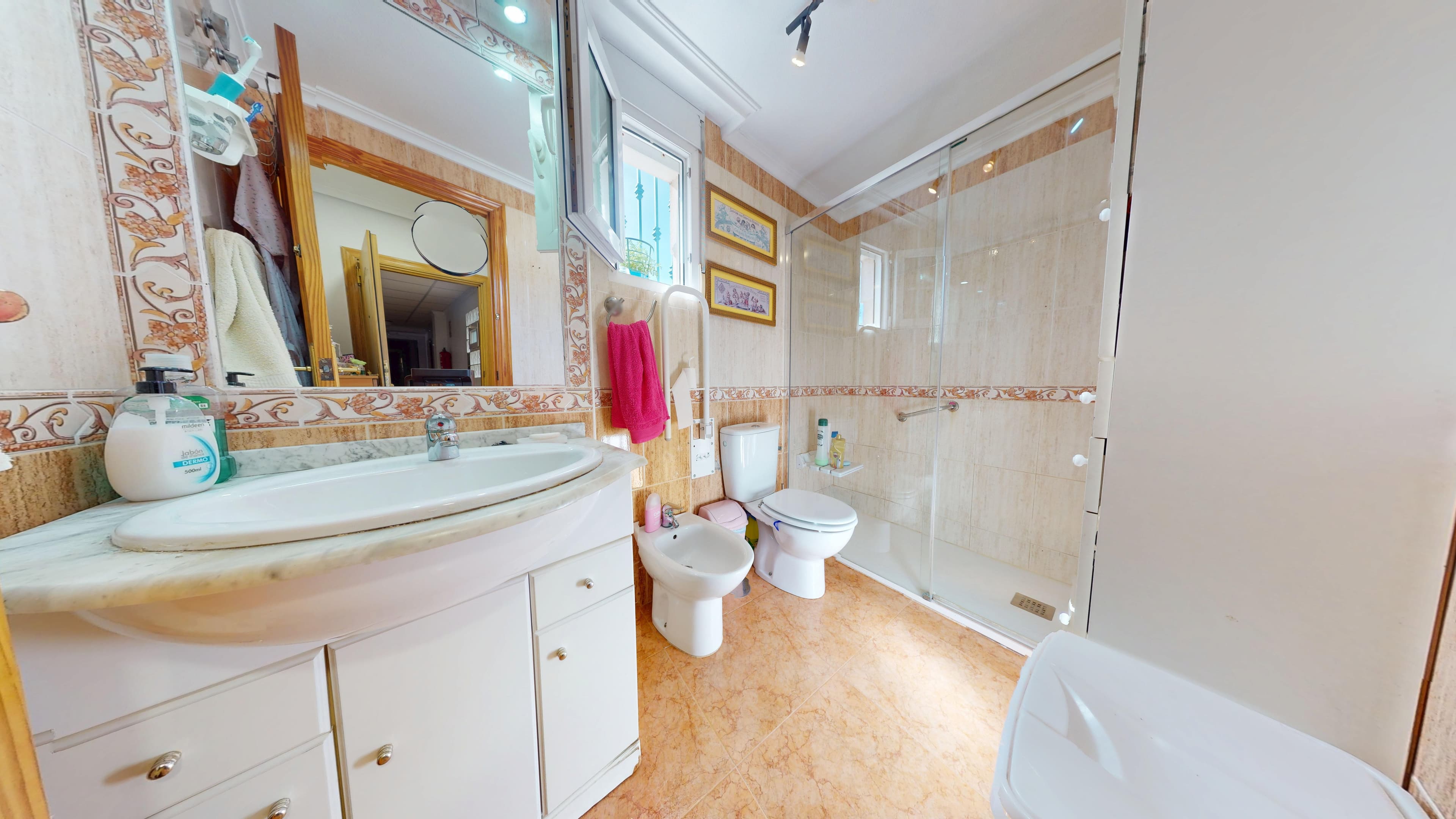 2 bed Middle Floor Apartment in Los Alcazares - 7