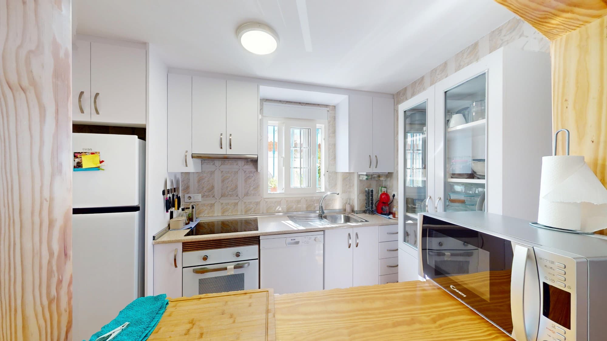2 bed Middle Floor Apartment in Los Alcazares - 12