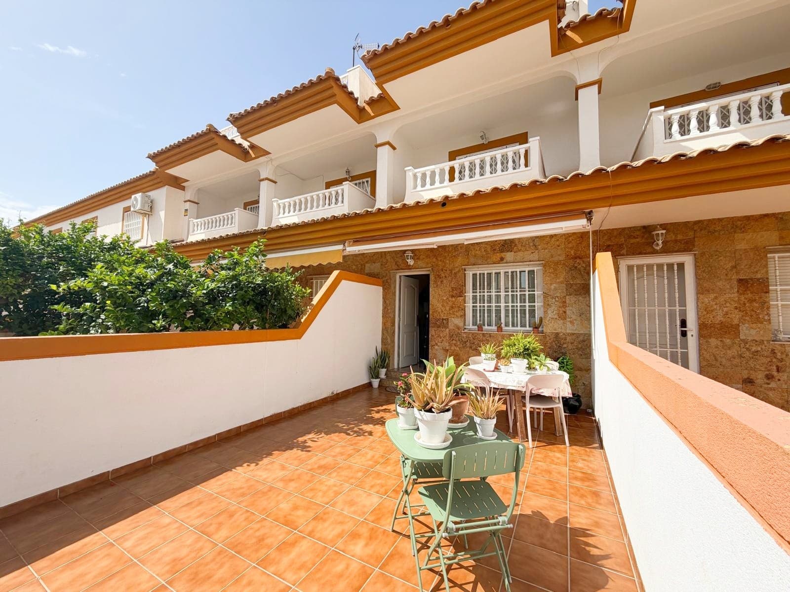 Villa - Chalet de 3 dormitorios en Los Alcazares - 3