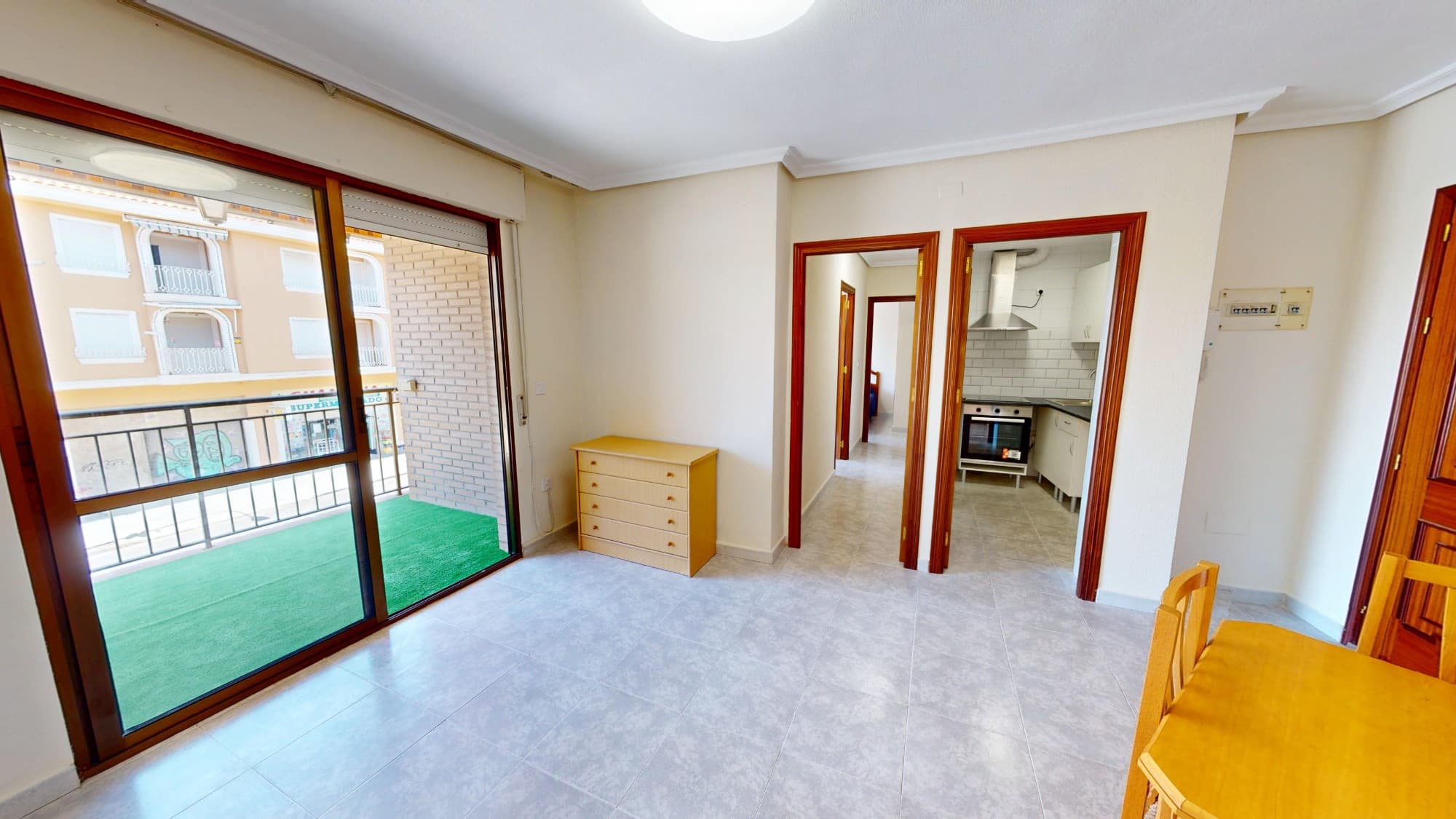 2 bed Middle Floor Apartment in Los Alcazares - 3