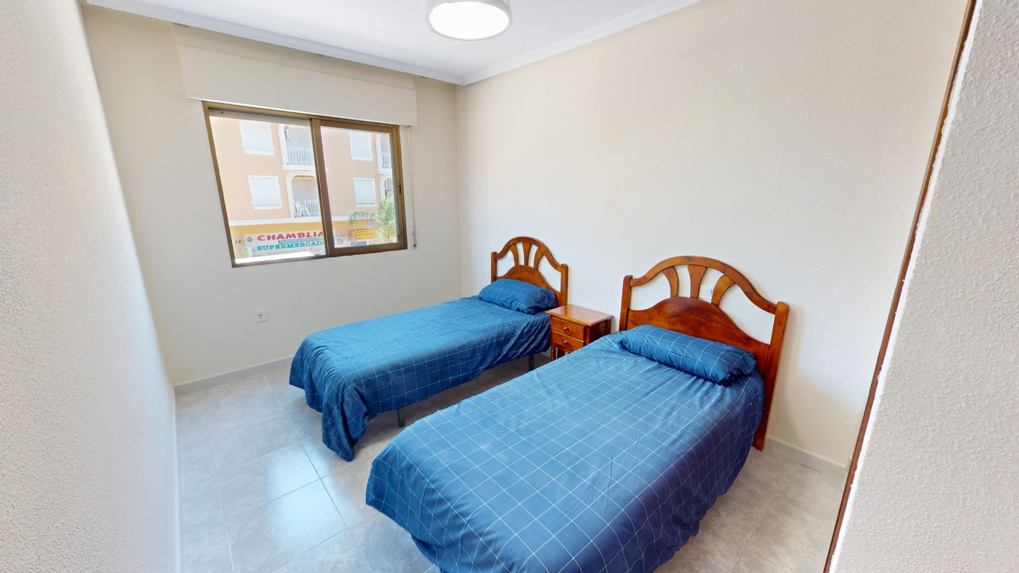 2 bed Middle Floor Apartment in Los Alcazares - 11