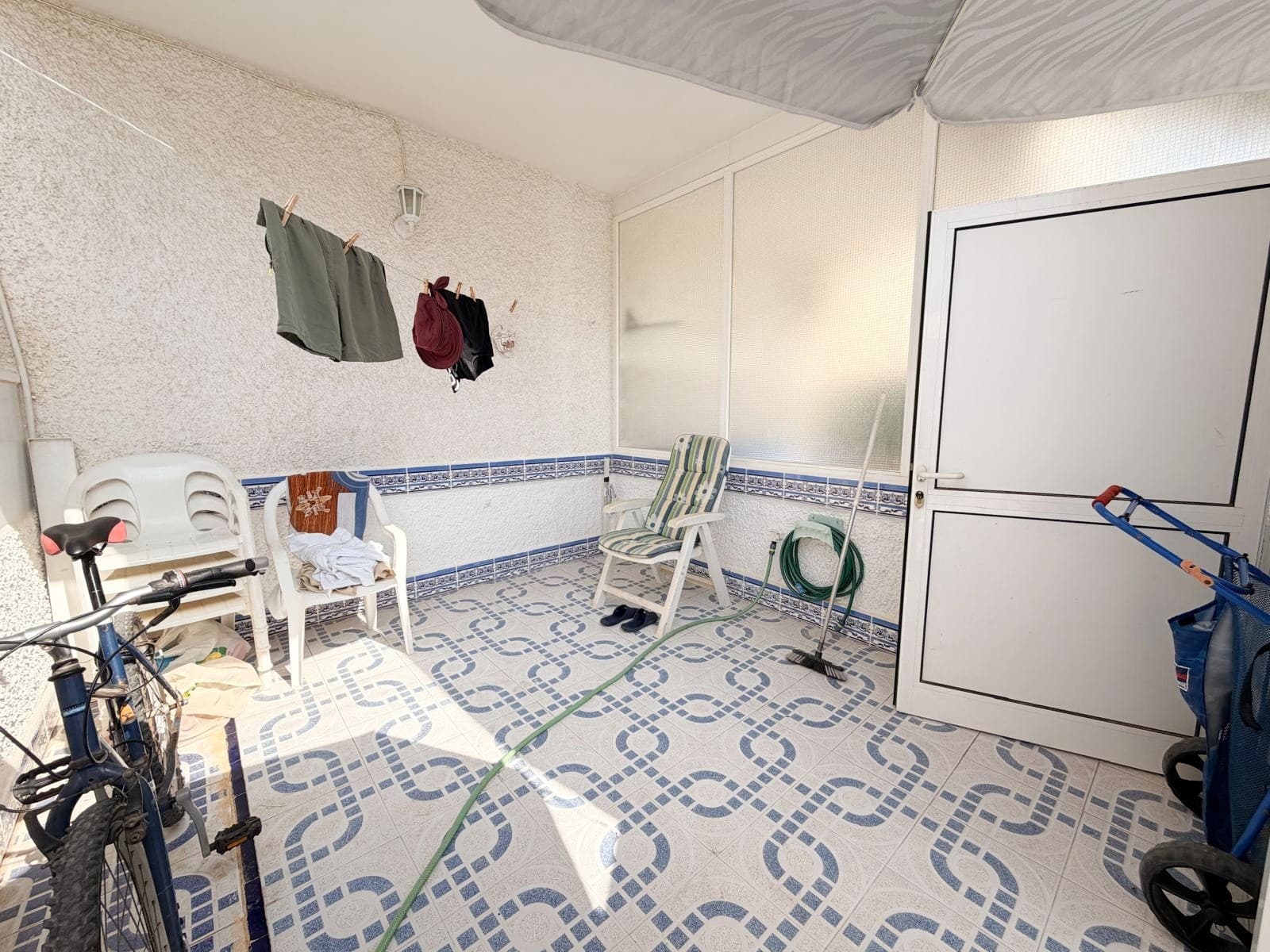 2 bed Middle Floor Apartment in Los Alcazares - 2