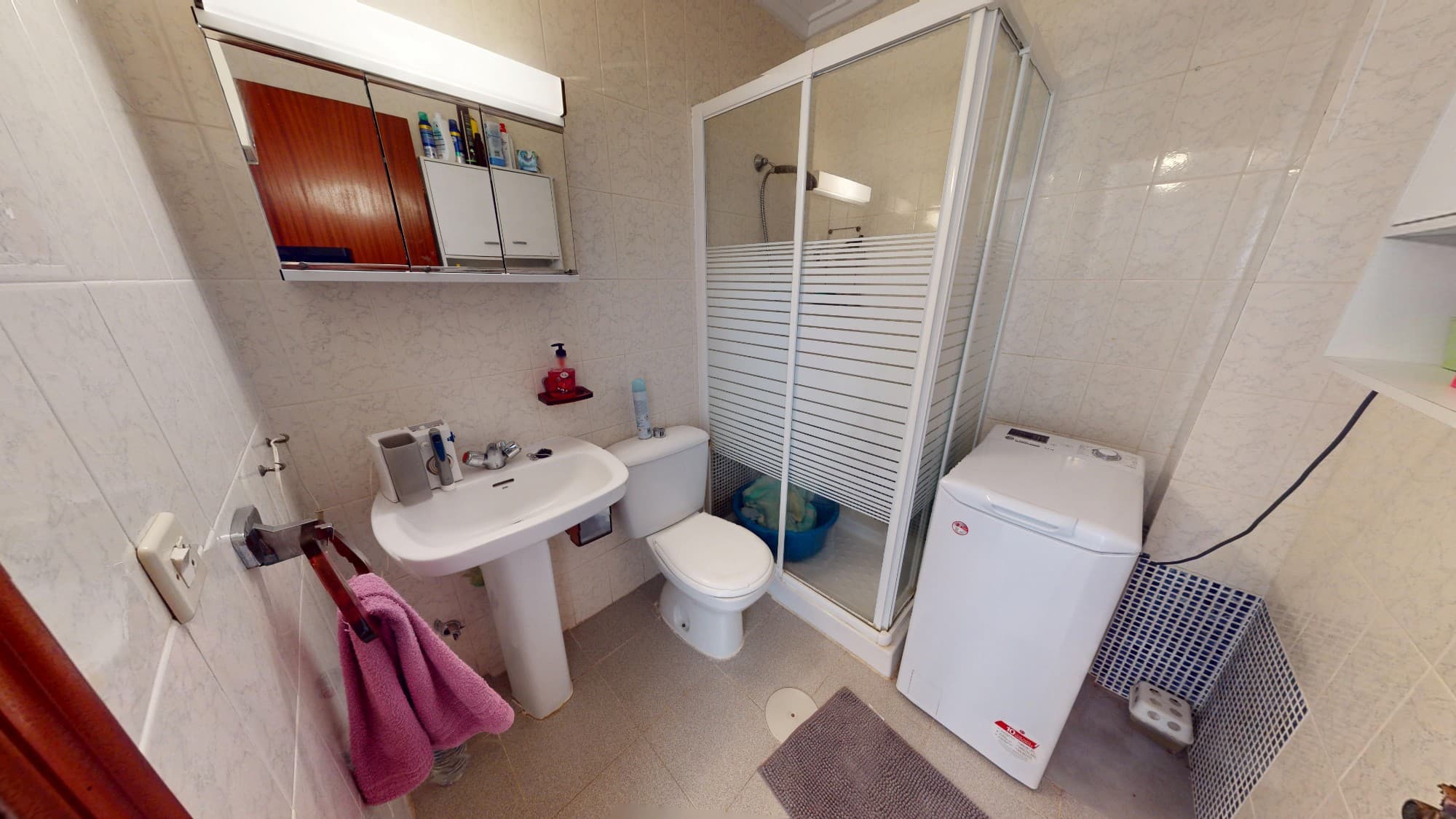 2 bed Middle Floor Apartment in Los Alcazares - 22