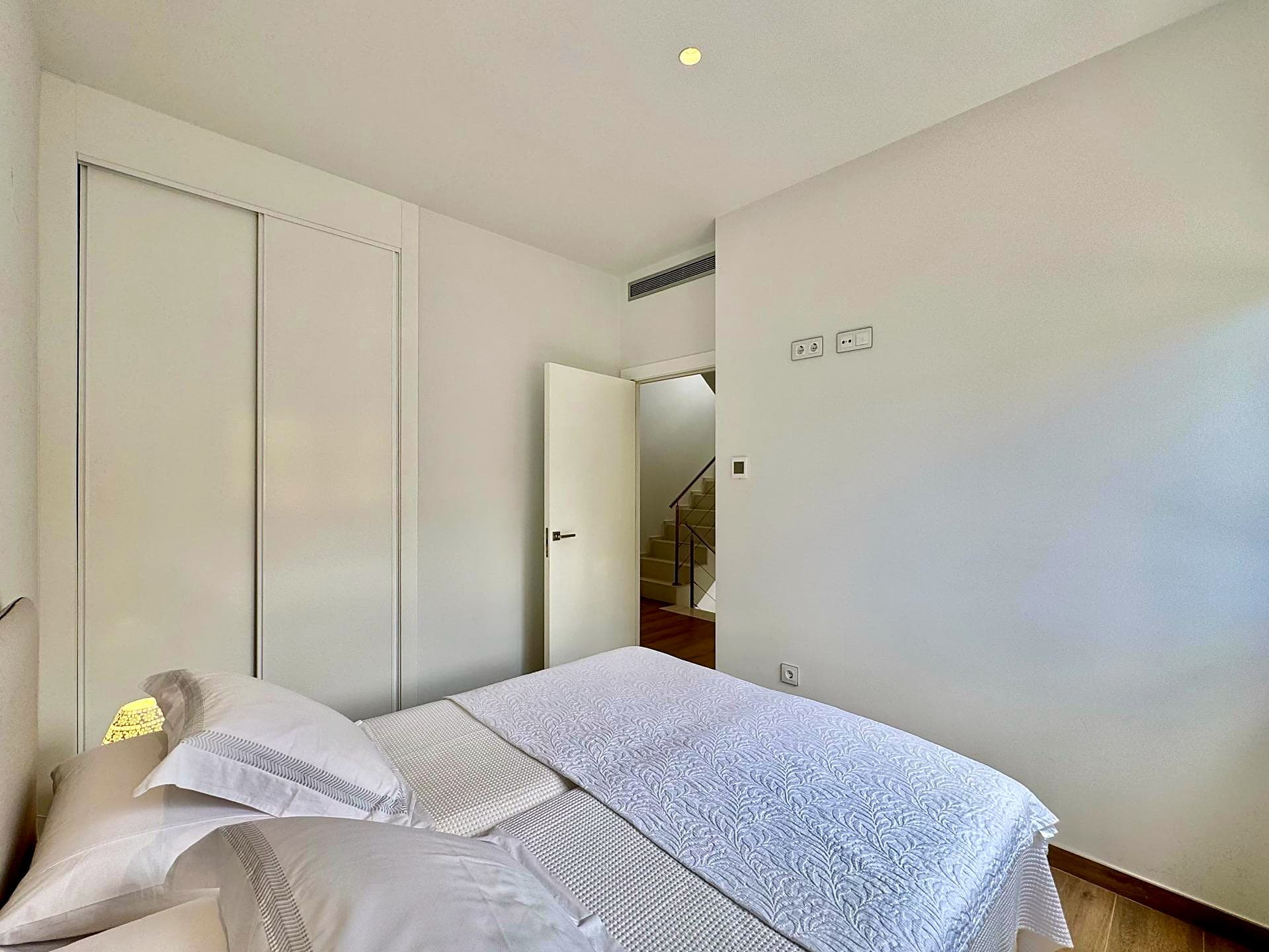 Villa - Chalet de 4 dormitorios en San Miguel de Salinas - 20