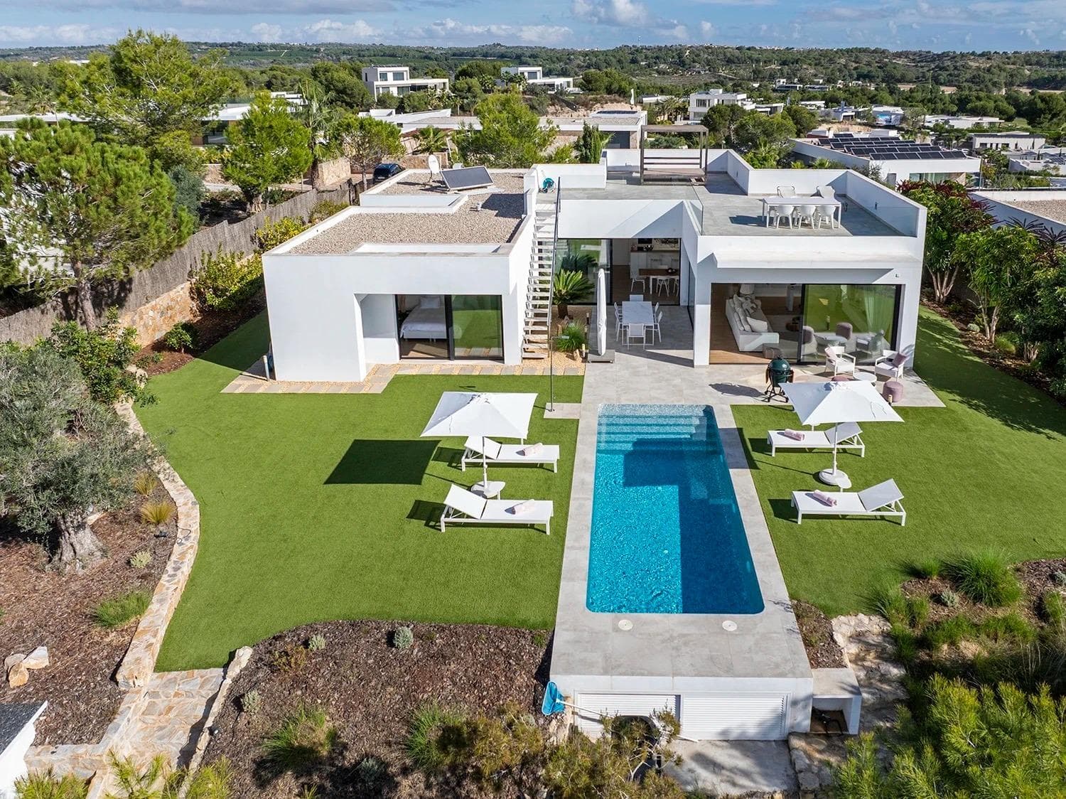 Vrijstaande Villa met 3 slaapkamers in Orihuela - 11