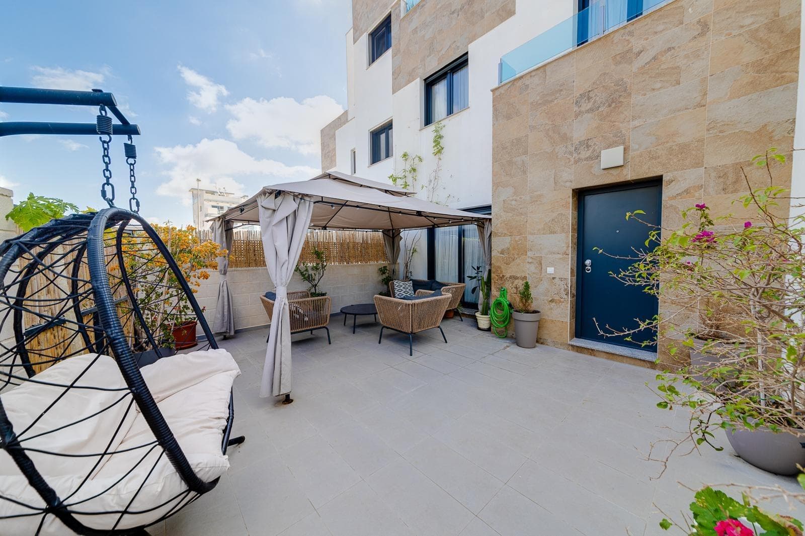 Villa - Chalet de 3 dormitorios en Villamartin - 5