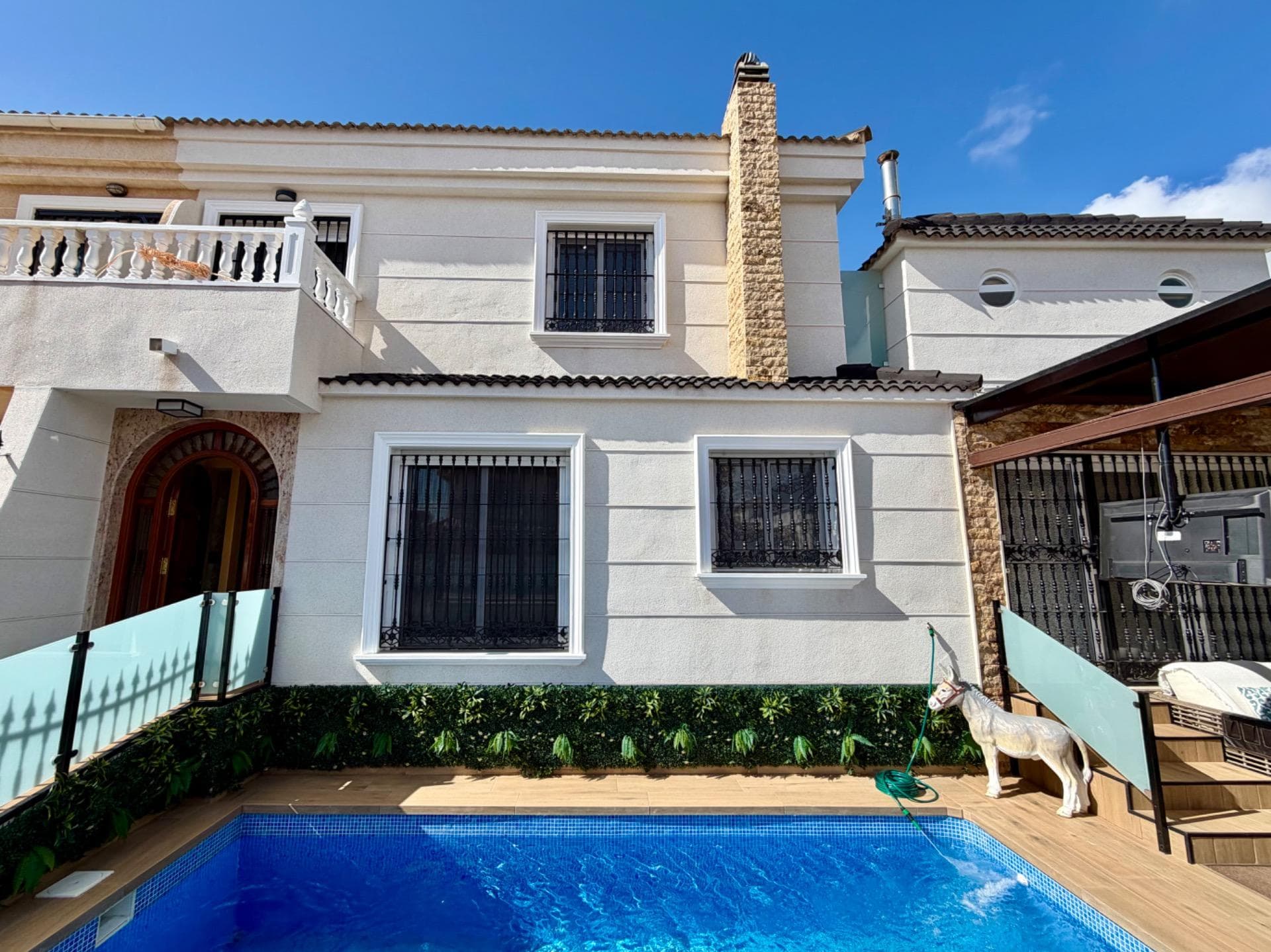 Adosada de 4 dormitorios en Orihuela Costa - 1