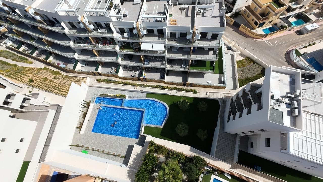 Ático de 2 dormitorios en Orihuela Costa - 2