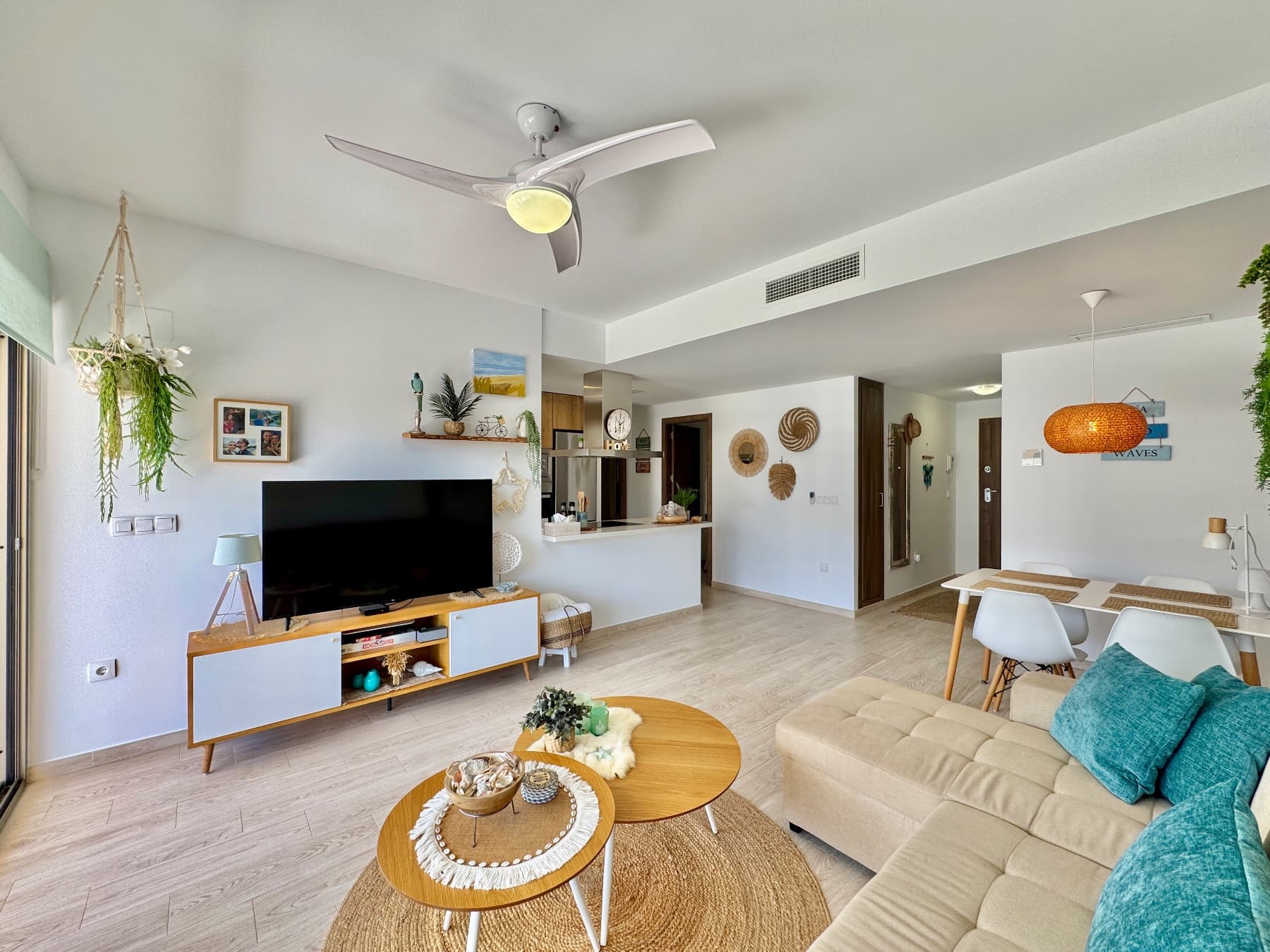 2 bed Middle Floor Apartment in Orihuela