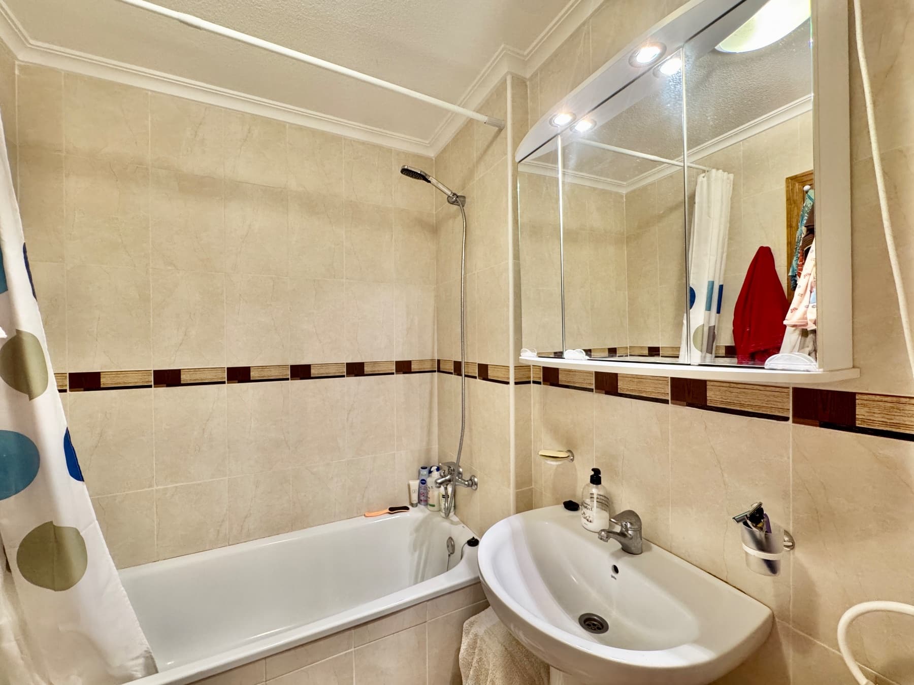 2 bed Middle Floor Apartment in Orihuela Costa - 8
